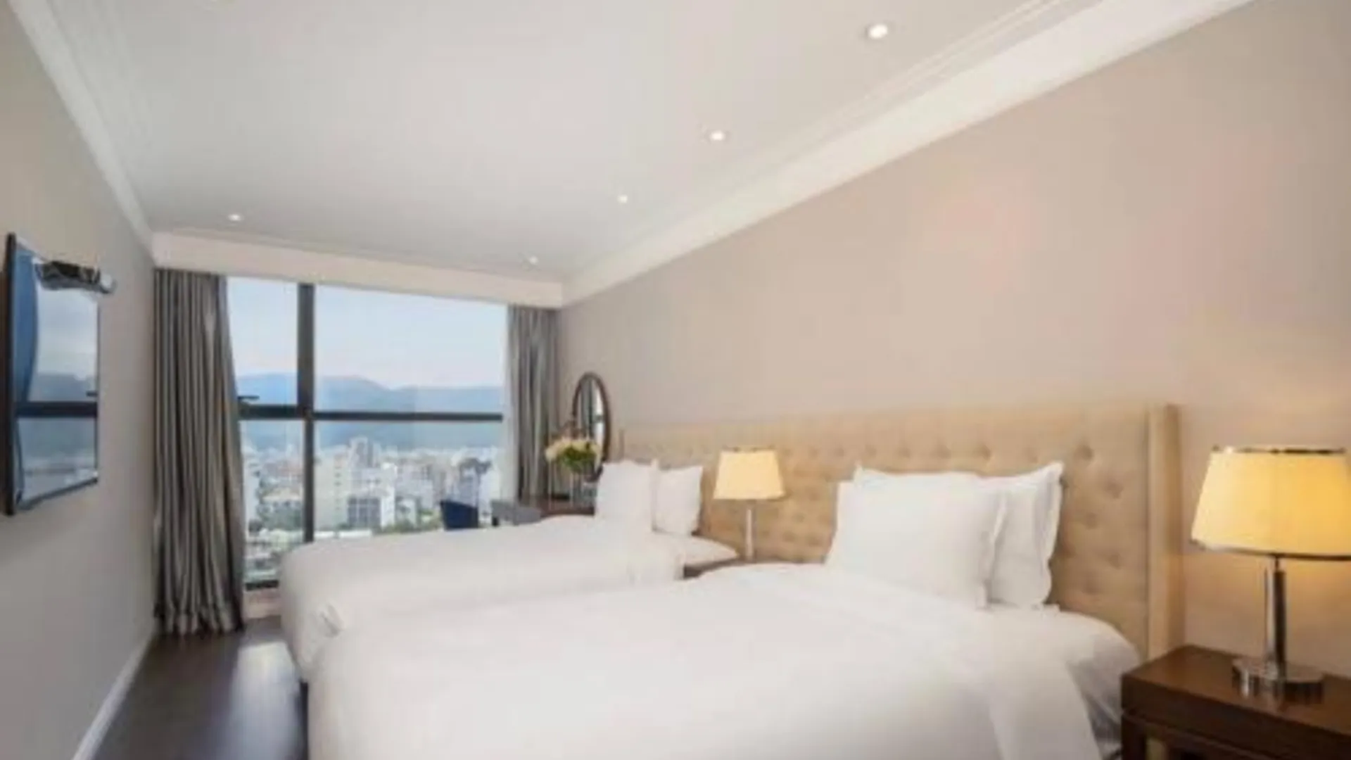 다낭 2 Bedroom Luxury Condo Free Pool Free Airport pick up 4성급 게스트하우스 객실