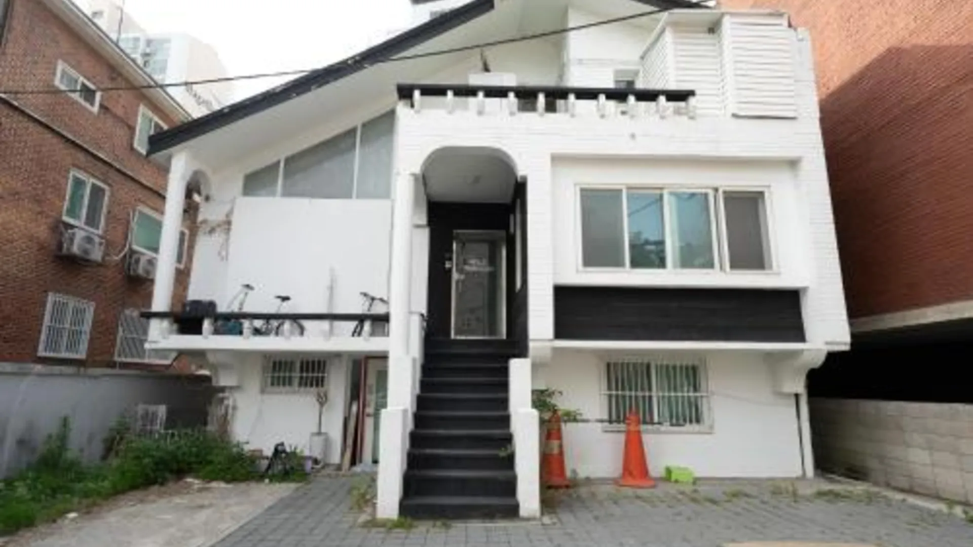 서울 Good Vibe Stay 4성급 게스트하우스 수영장