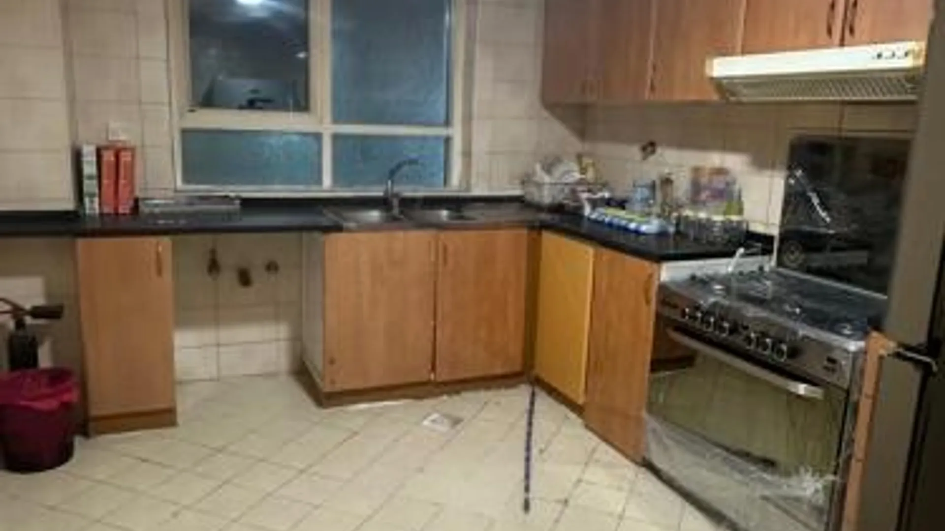 아지만 City view furnished room 3성급 싱글룸 전망