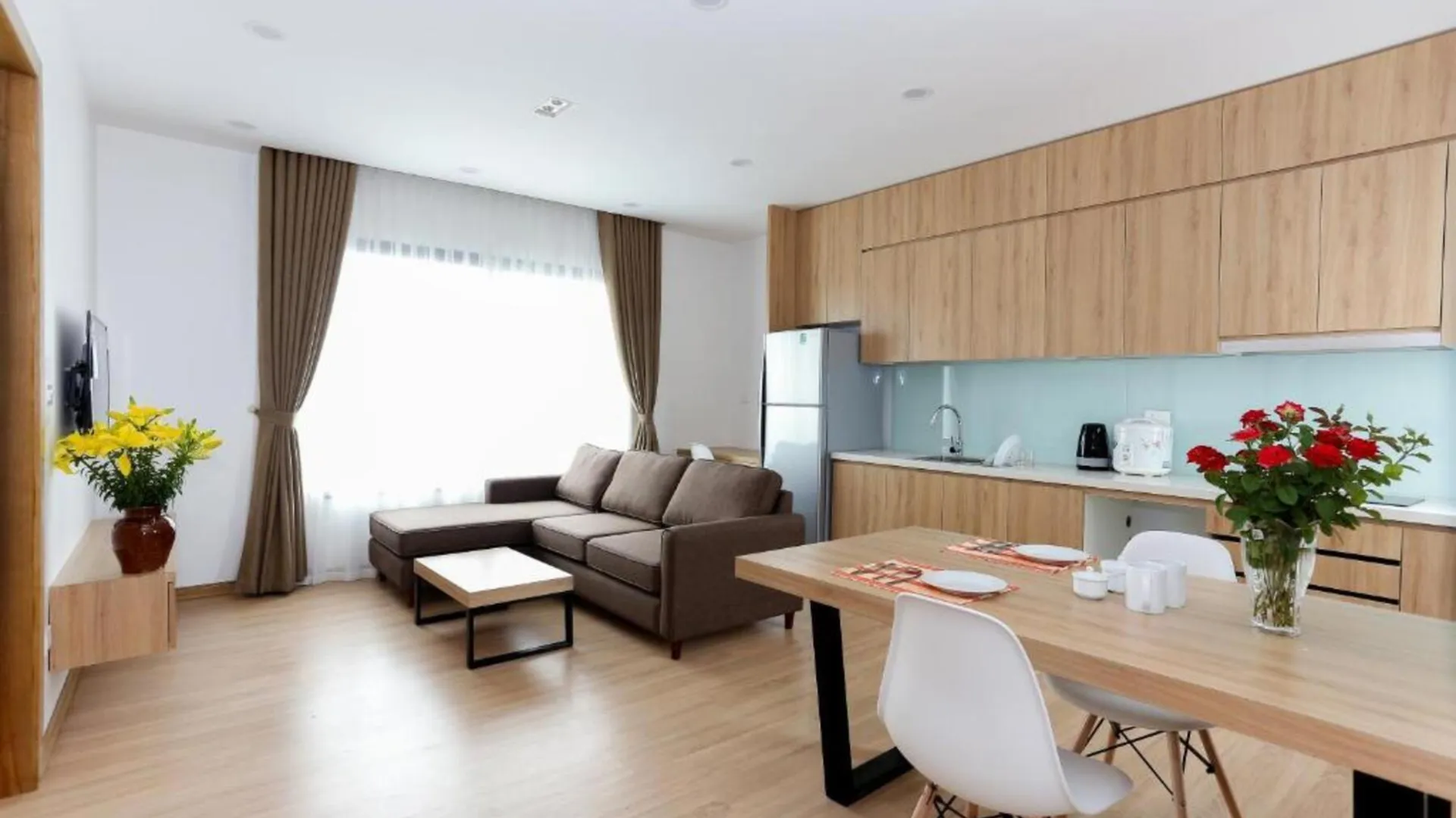 하노이 콰이어트 황꿕비엣 호텔 앤 아파트먼트 3성급 게스트하우스 스위트룸