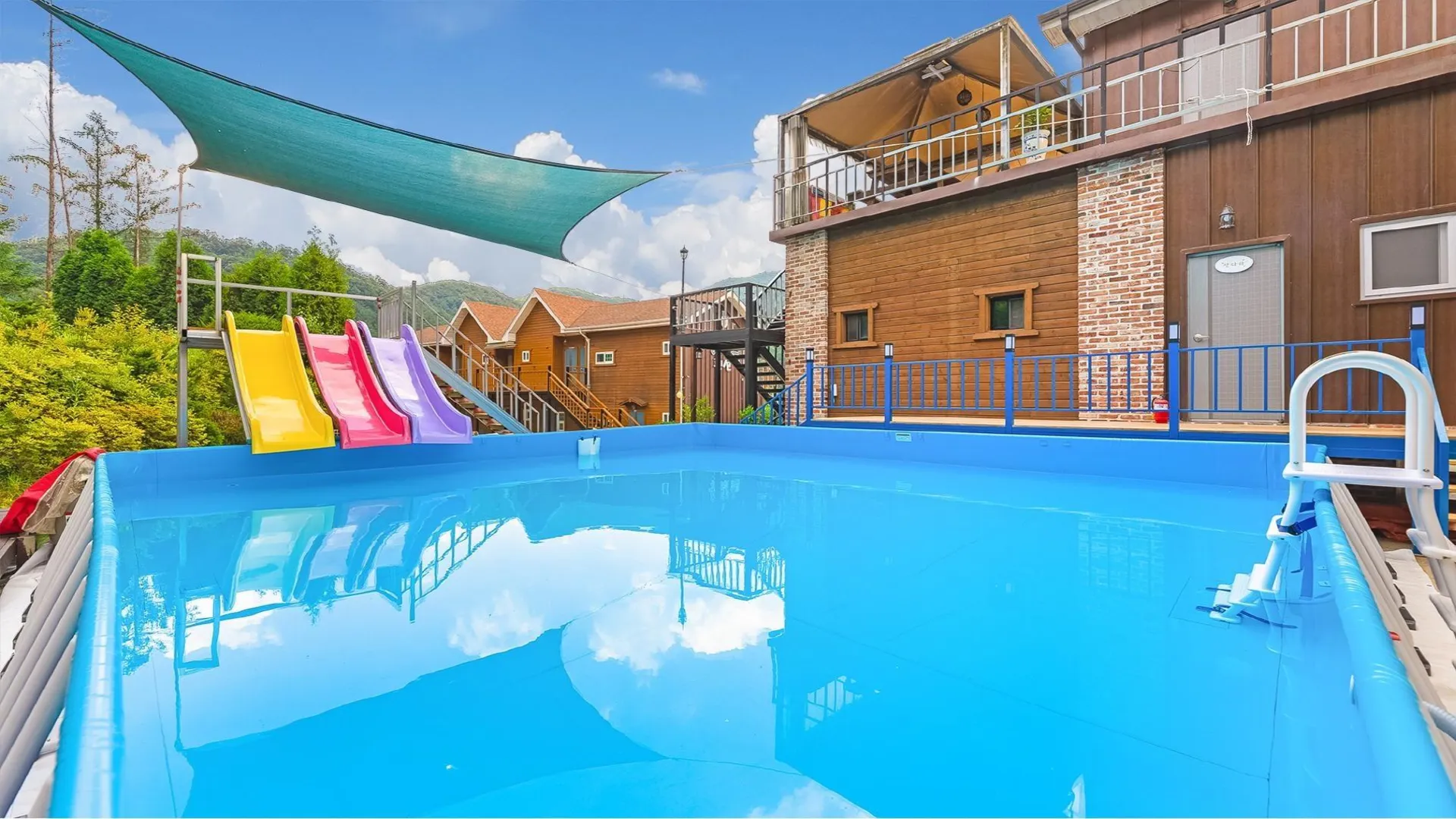 가평 가평 산아래 펜션 3성급 게스트하우스 레스토랑