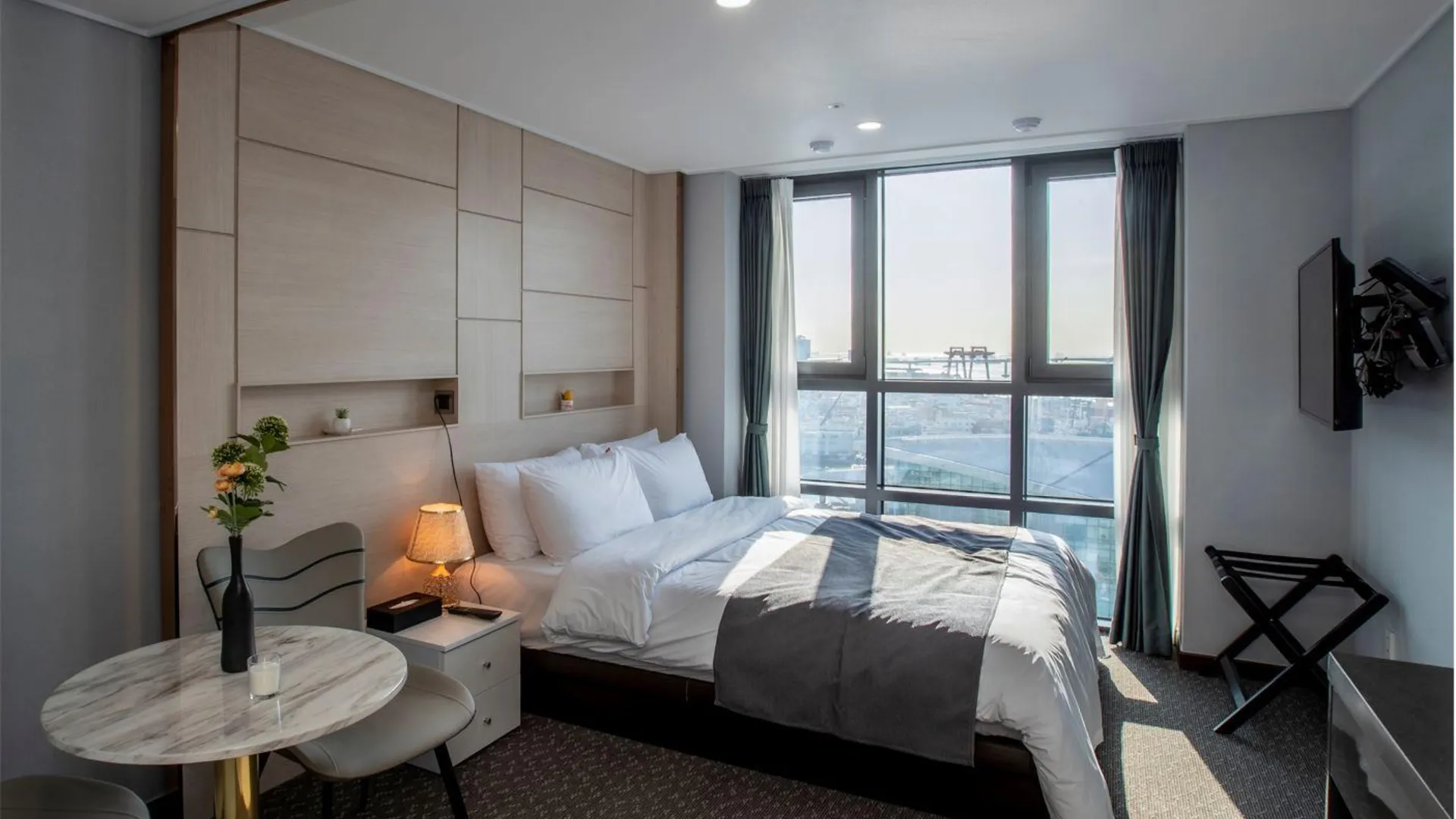 부산 그리핀 베이 호텔 4성급 호텔 스위트룸