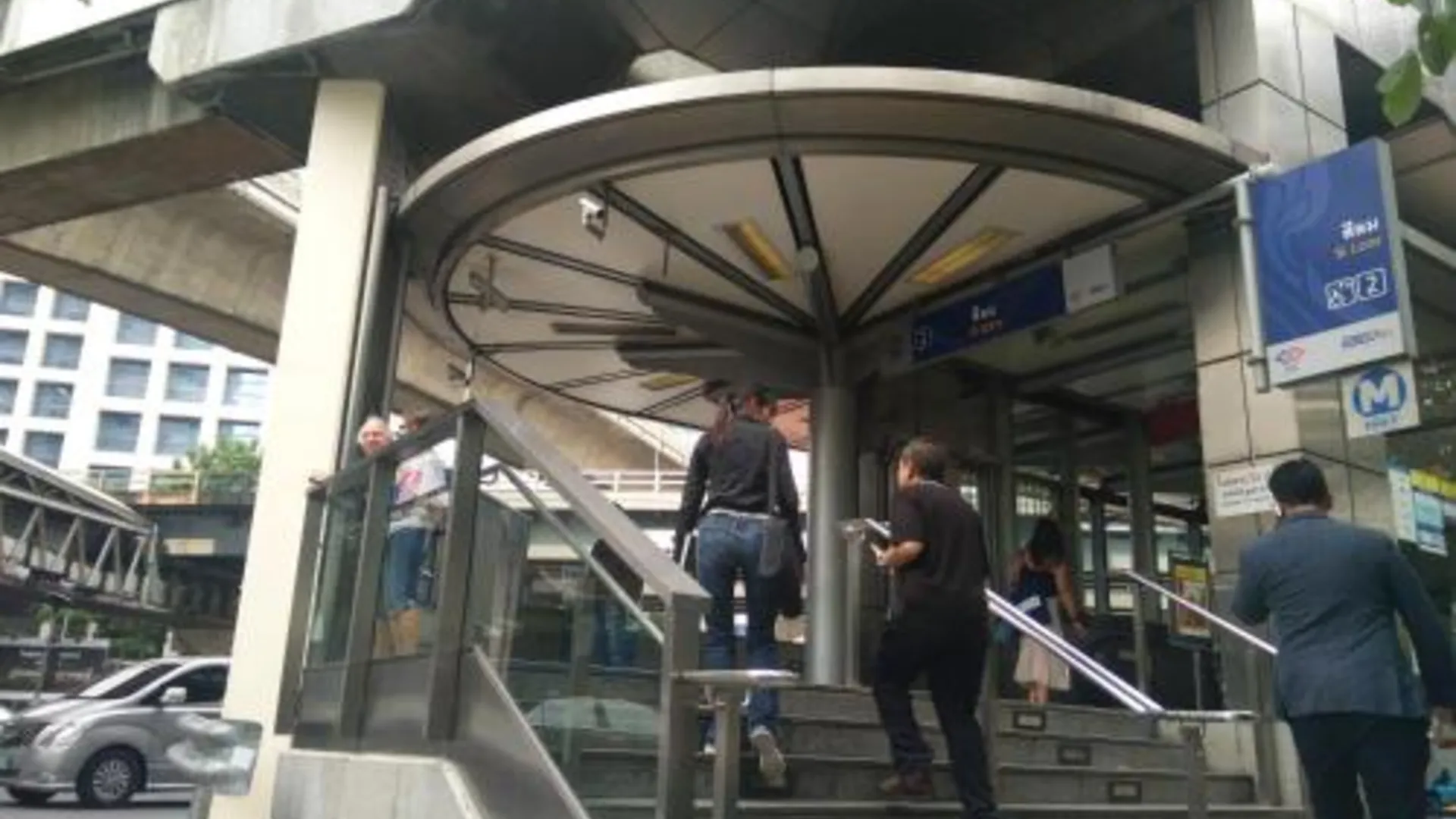 방콕 풀라 실롬 3성급 호텔 부대시설