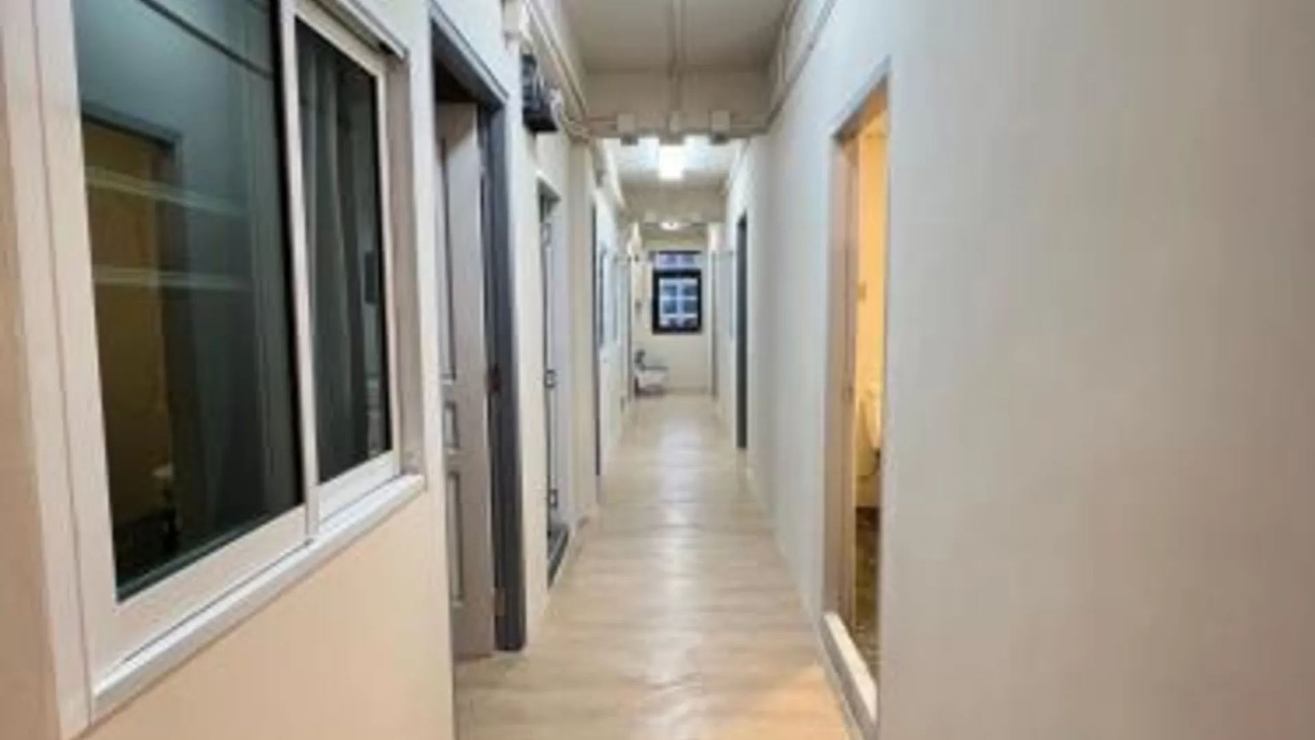 방콕 더 케이지 스위트 3성급 호텔 객실