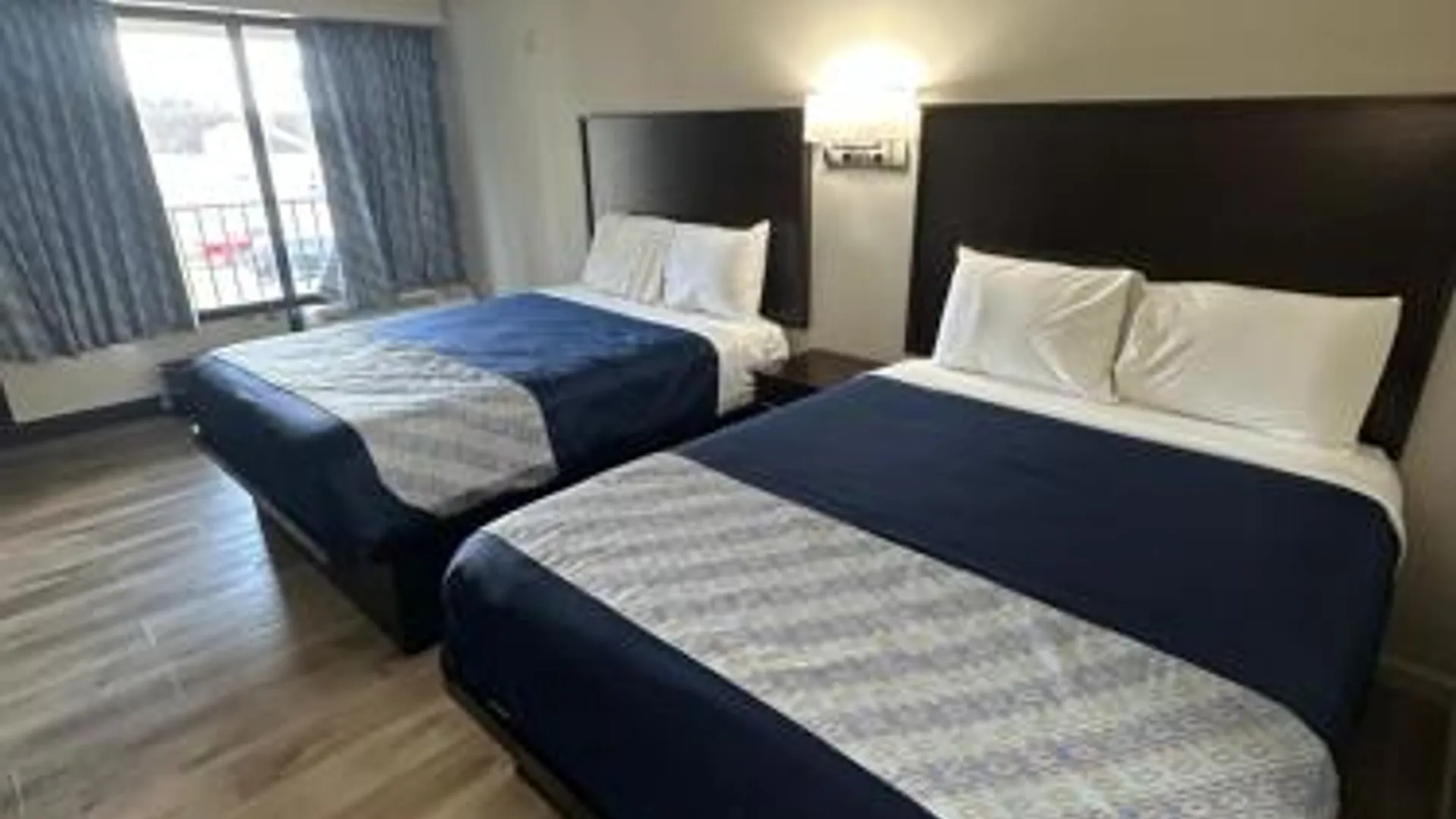 오크데일 (LA) 오크우드 인 오크데일 2성급 호텔 객실