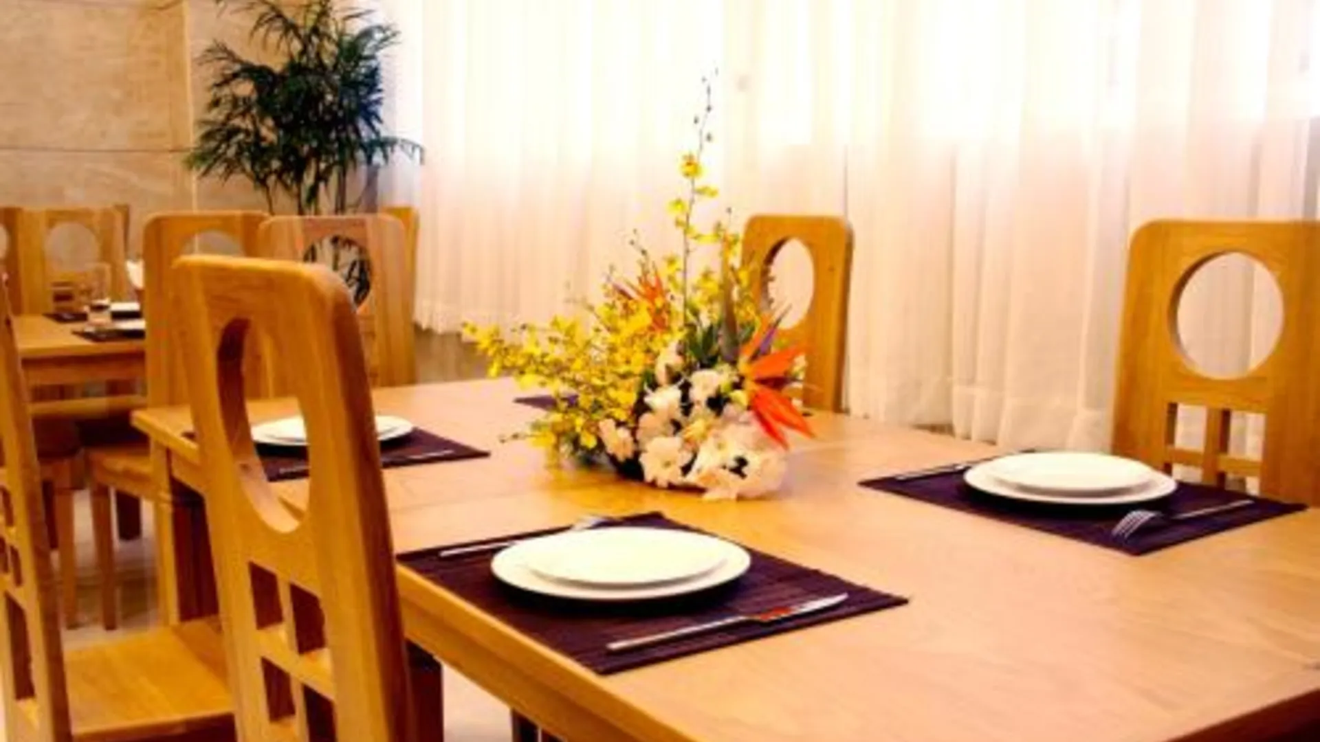 호치민 지아비엔 호텔 3성급 호텔 수영장