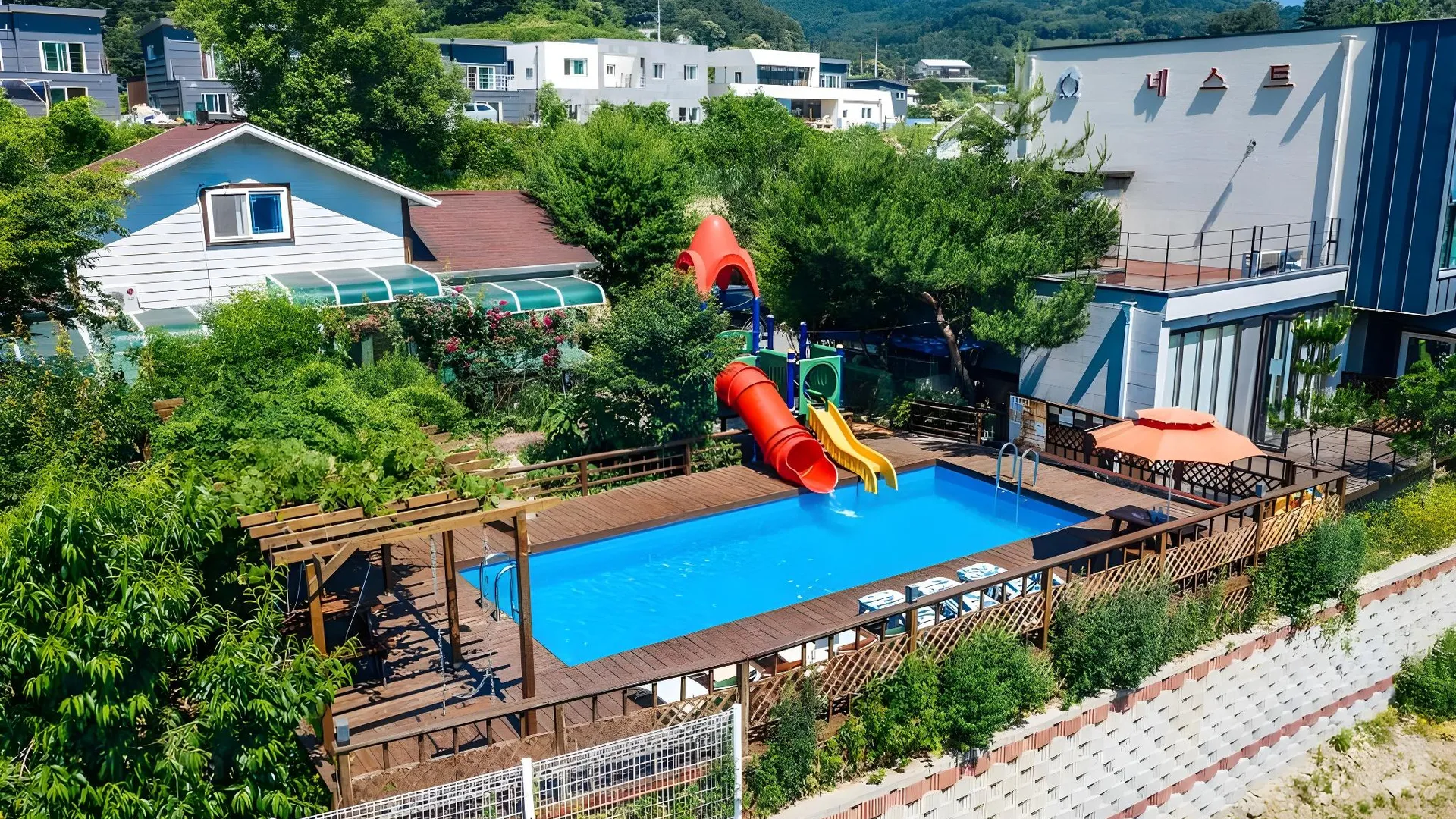 가평 휴네스트 펜션 2성급 게스트하우스 수영장