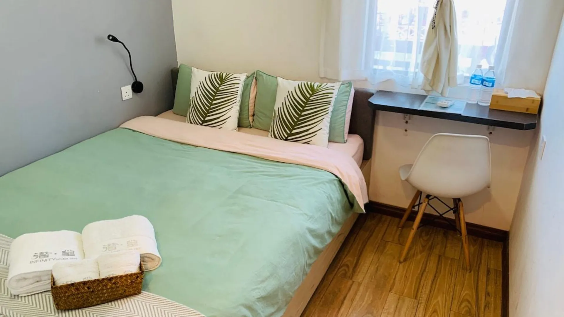 셈포르나 타맨 반다르 셈포르나의 프라이빗 하우스 (m², 침실 1개, 프라이빗 욕실 1개) 1성급 싱글룸 전망