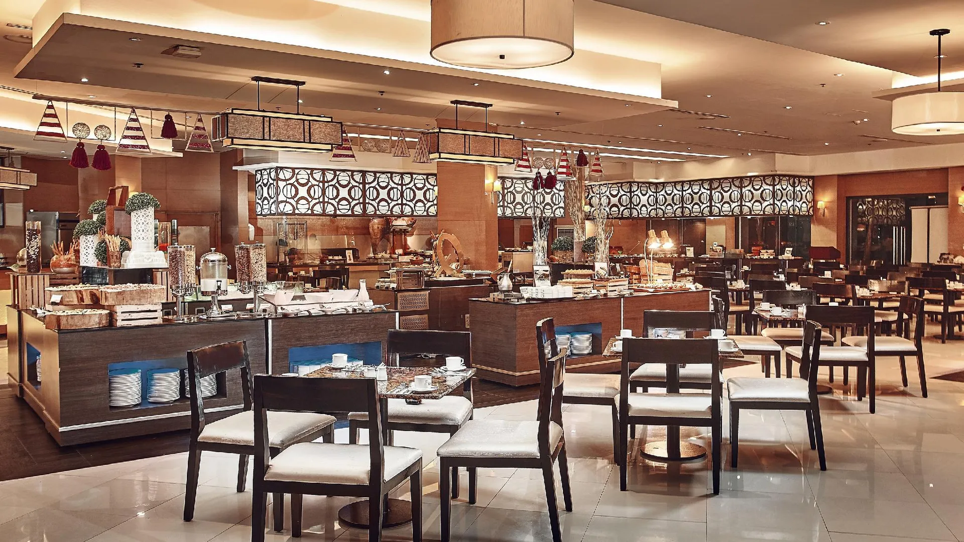 세부 퀘스트 호텔 앤 컨퍼런스 센터 세부 3성급 호텔 수영장