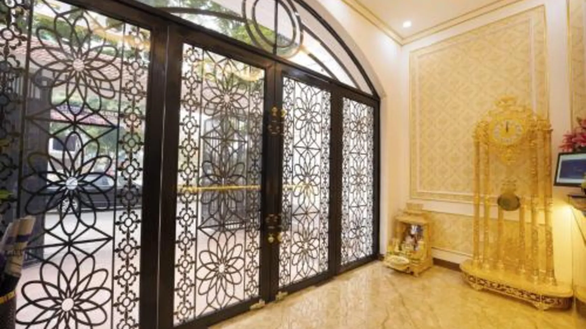 하노이 킹스 호텔 쭝옌 3성급 호텔 외관