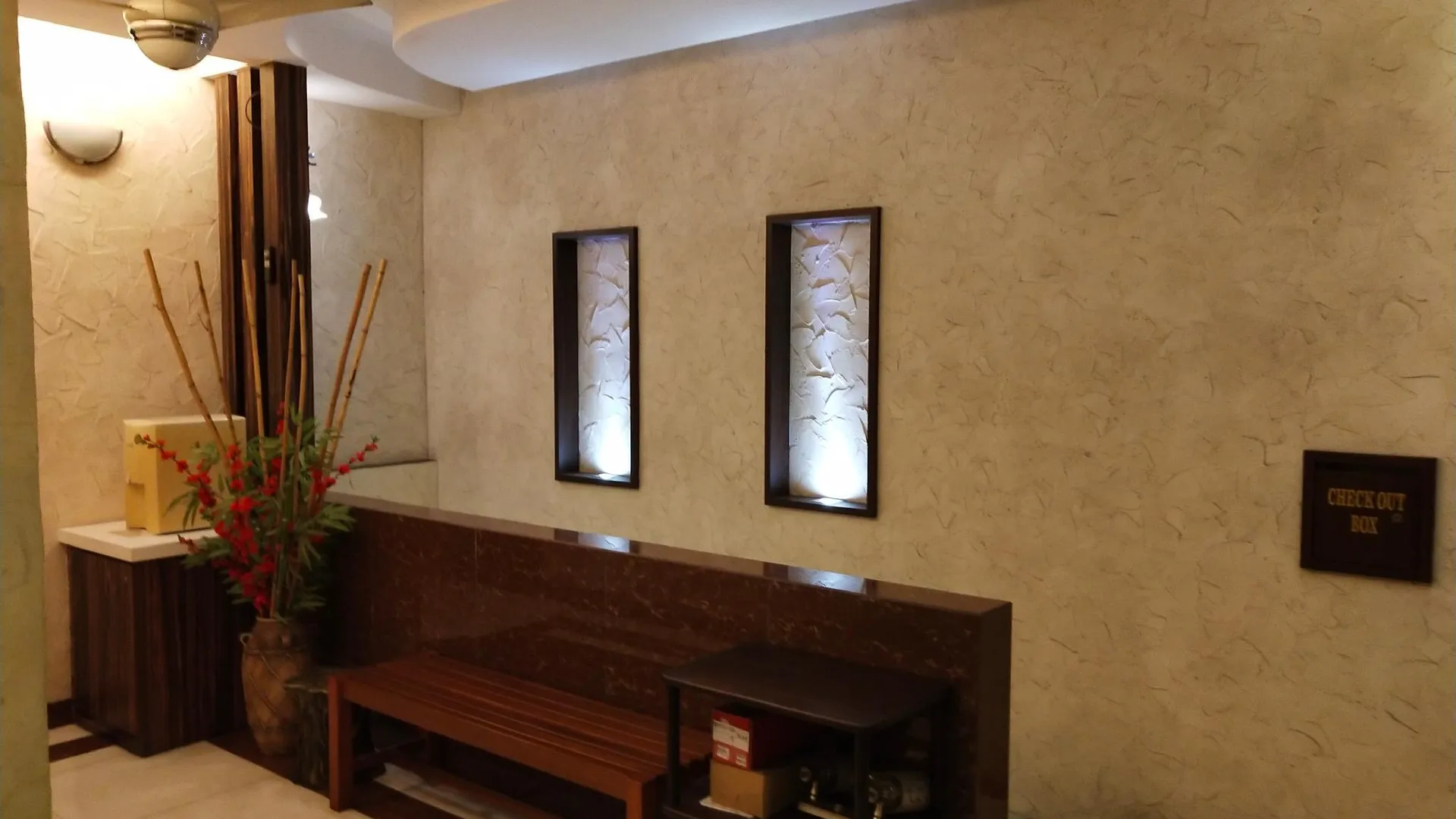 세리 만중 세리 만중의 아파트먼트 (500m², 침실 1개, 프라이빗 욕실 1개) 2성급 싱글룸 로비