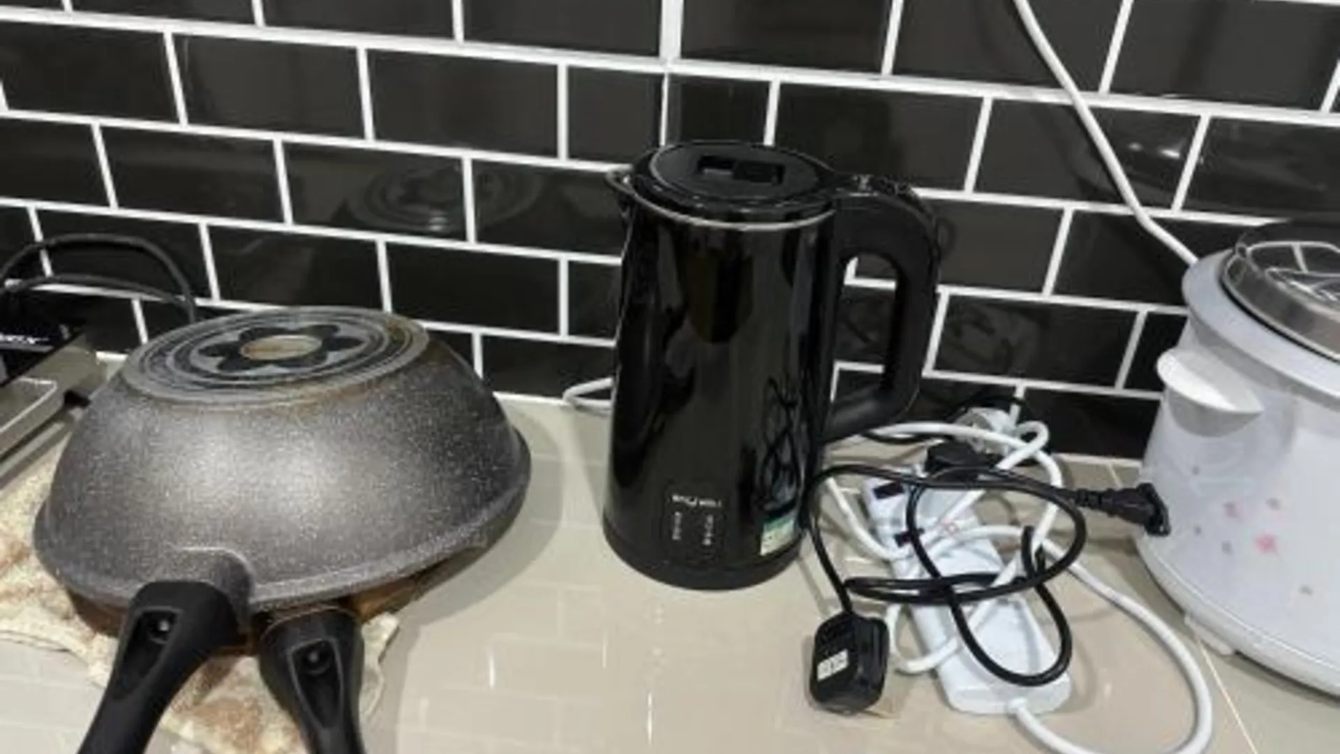 타나 메라 마창의 프라이빗 하우스 (950m², 침실 3개, 프라이빗 욕실 2개) 3성급 싱글룸 수영장