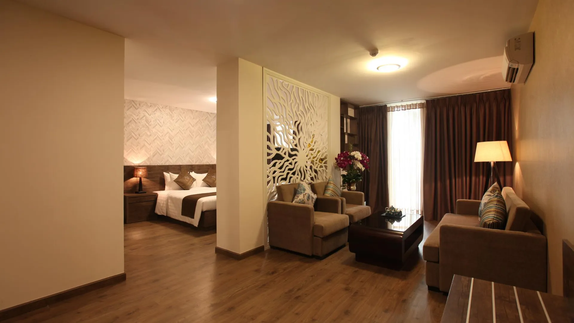 호치민 민 탐 호텔 앤 스파 3/2 3성급 호텔 스위트룸