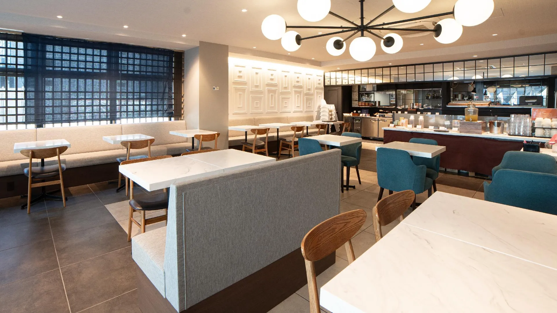 교토 헨나 호텔 프리미어 교토 고조 가라스마 4성급 호텔 로비