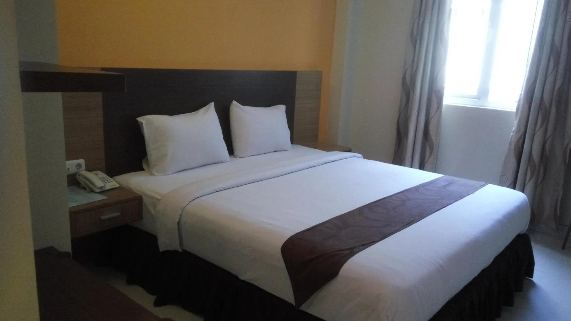 마카사르 Max Hotel 3성급 호텔 스위트룸