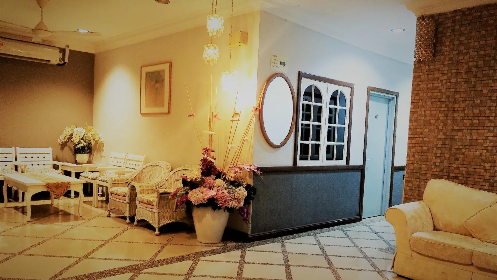 추카이 호텔 샤푸라 2 2성급 호텔 로비