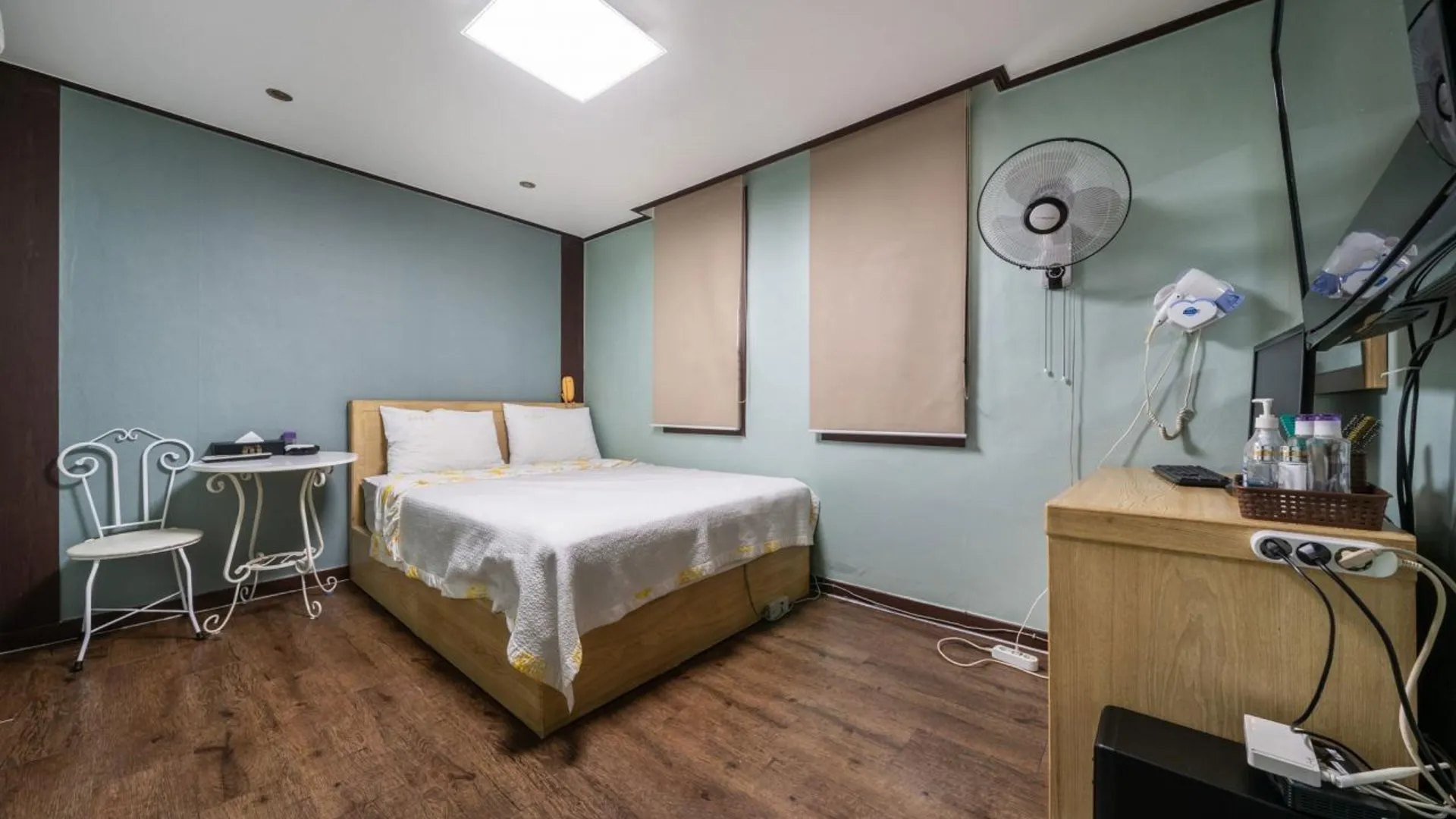 서울 서울대 쉐르빌 1성급 호텔 객실