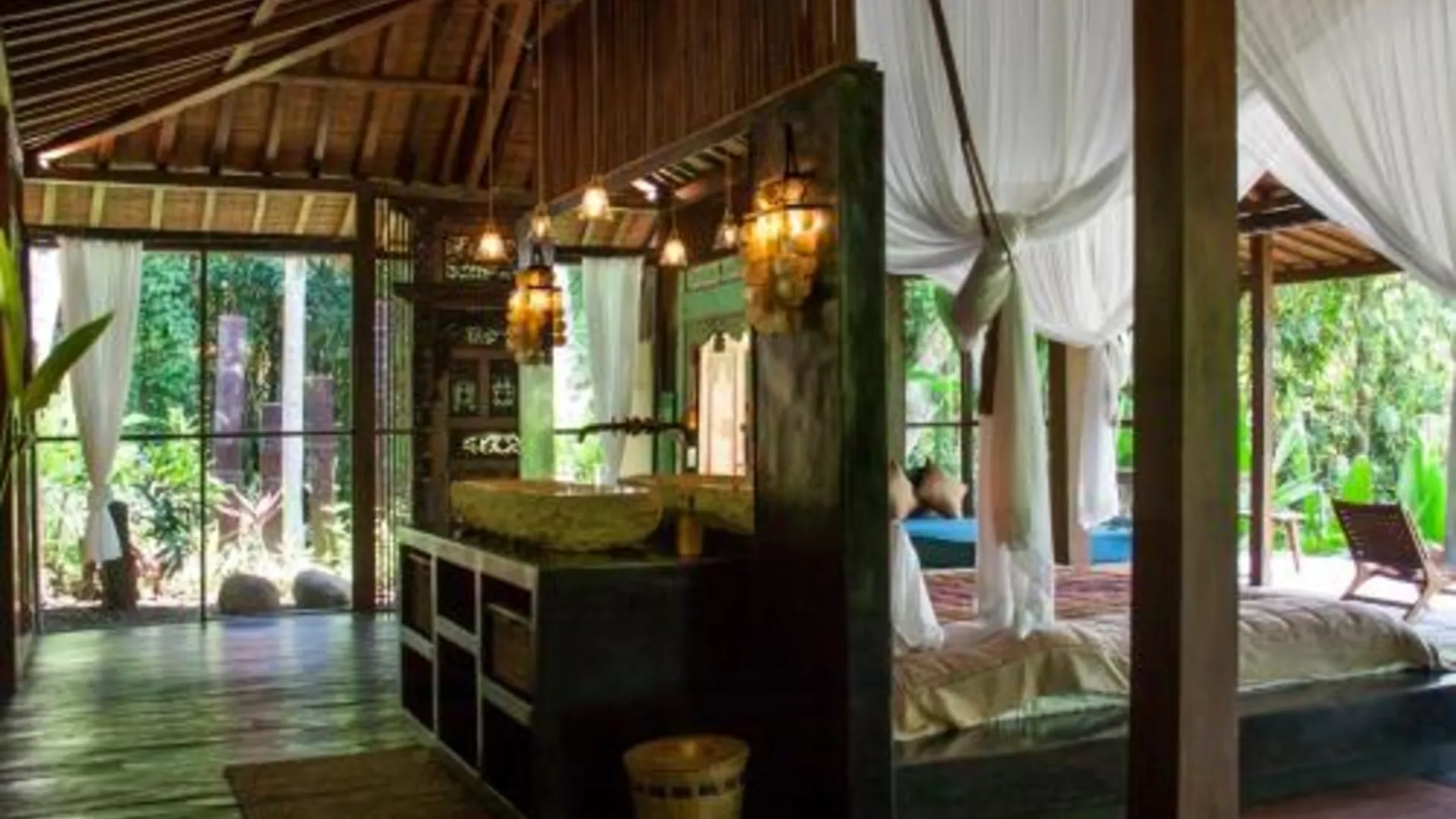 발리 Villa Mahadevi 2 Ubud Jungle Retreat Joglo 4성급 싱글룸 스위트룸