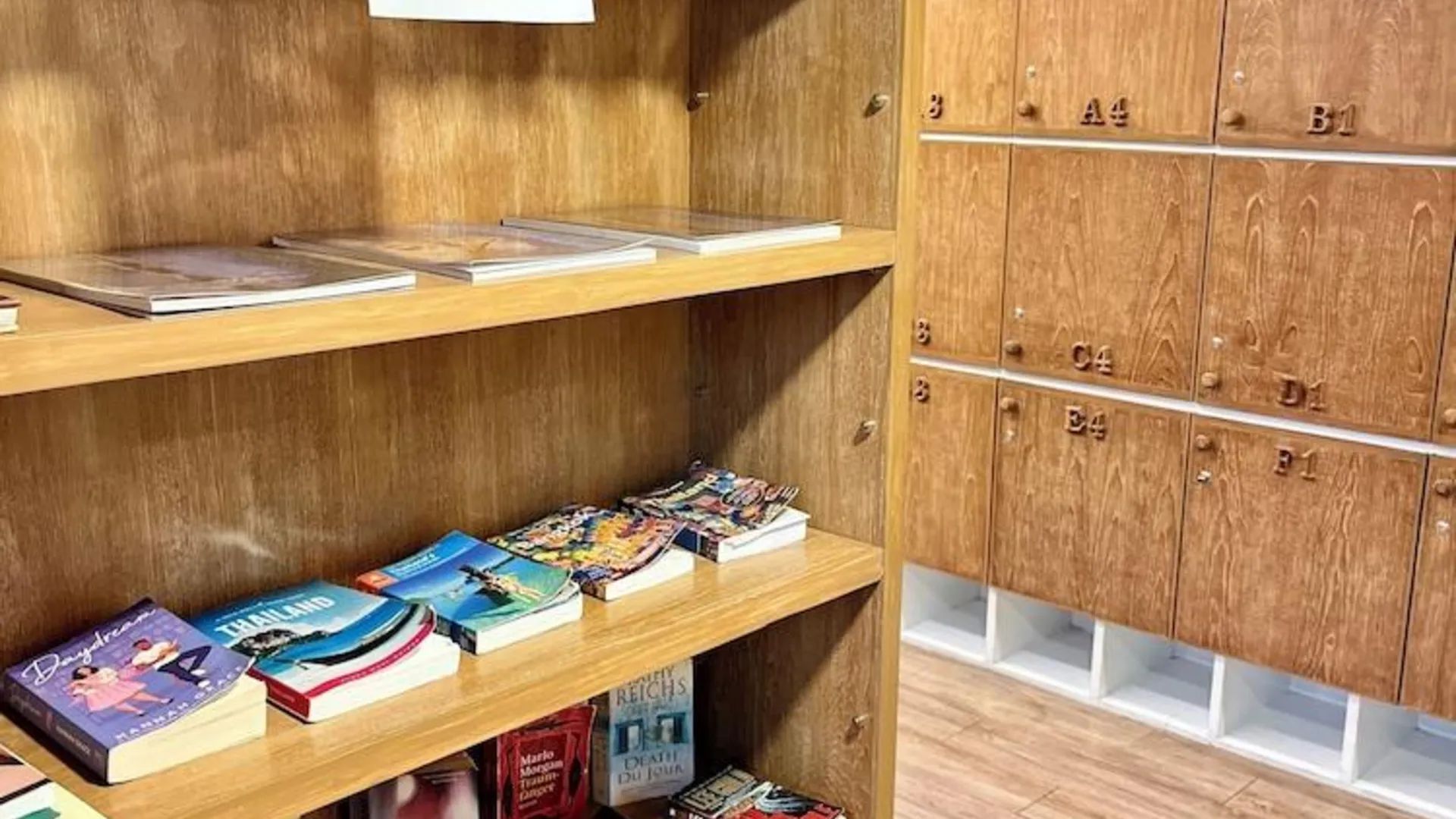 방콕 Mariya Lady Hostel At Suvarnabhumi Airport - Female Only 2성급 호텔 레스토랑