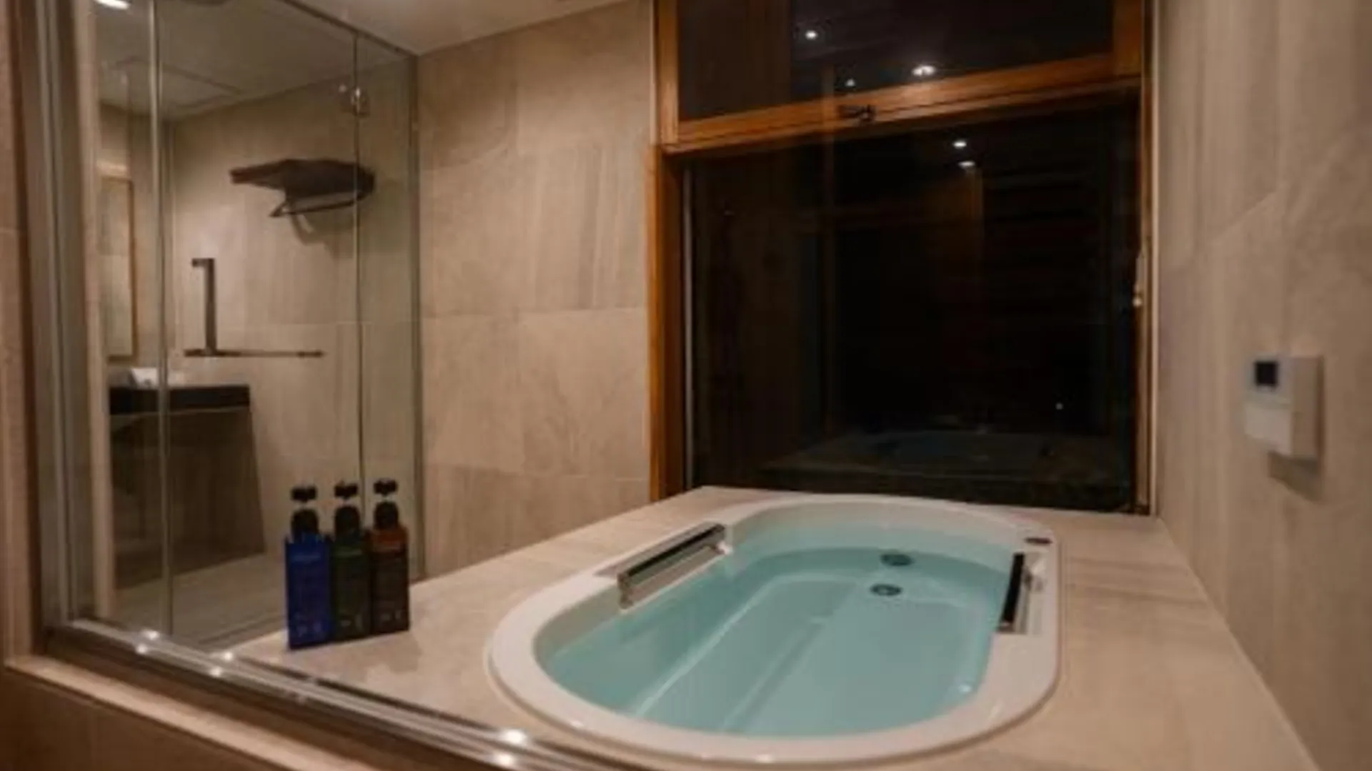 오키나와 본섬 Secret Villas by Relapool 4성급 게스트하우스 수영장