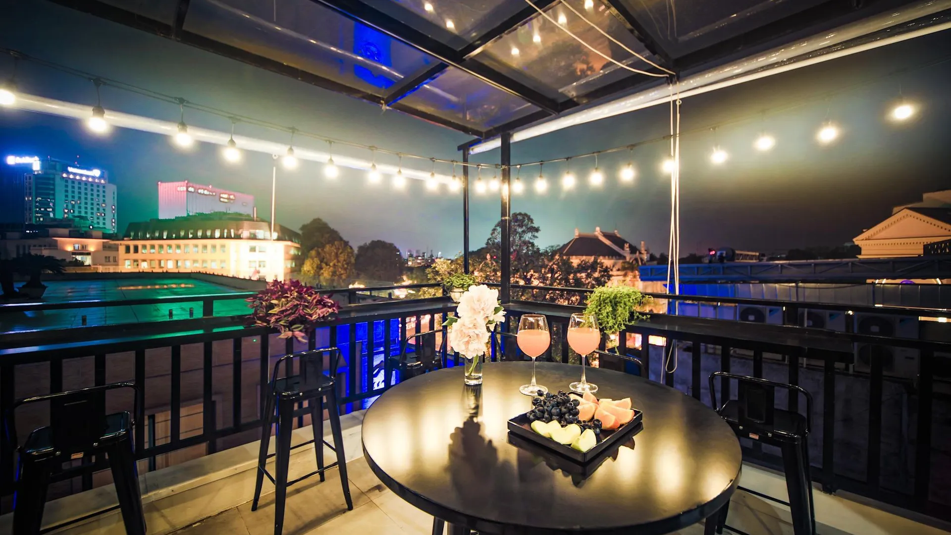 하노이 오페라 하우스 스위트 3성급 호텔 수영장