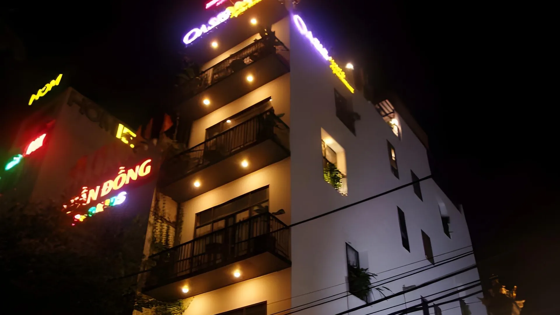 다낭 오아시스 호텔 앤 아파트먼트 호텔 레스토랑