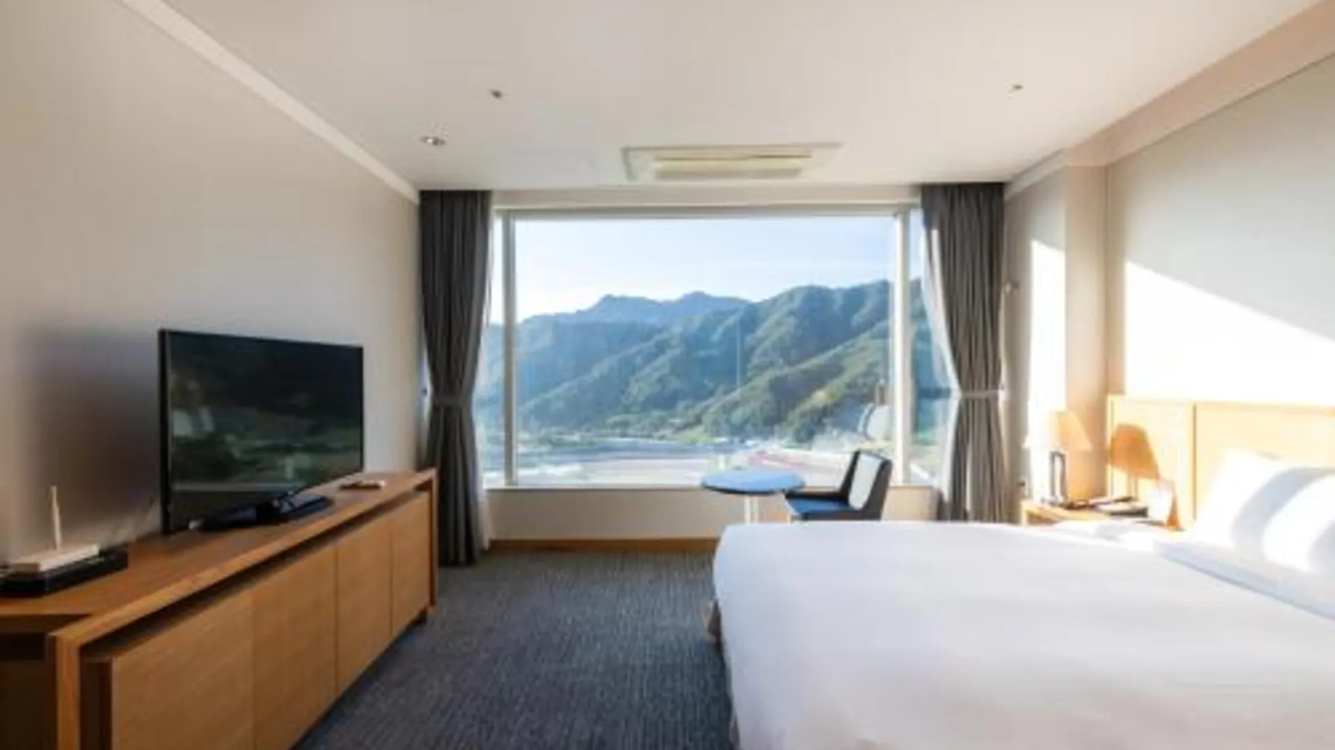 인제 테이크 호텔 & 리조트 인제 스피디움 호텔 전망