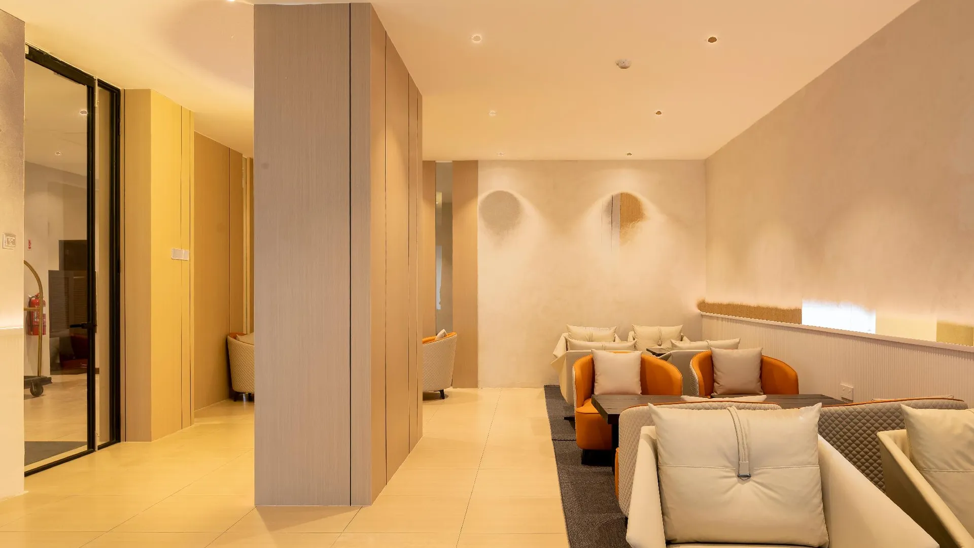 무아르 스트리트뷰 호텔 무아르 4성급 호텔 스위트룸