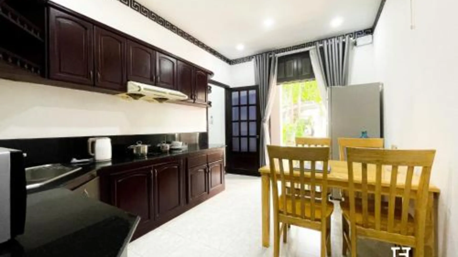 호치민 5H 가든 3성급 호텔 전망