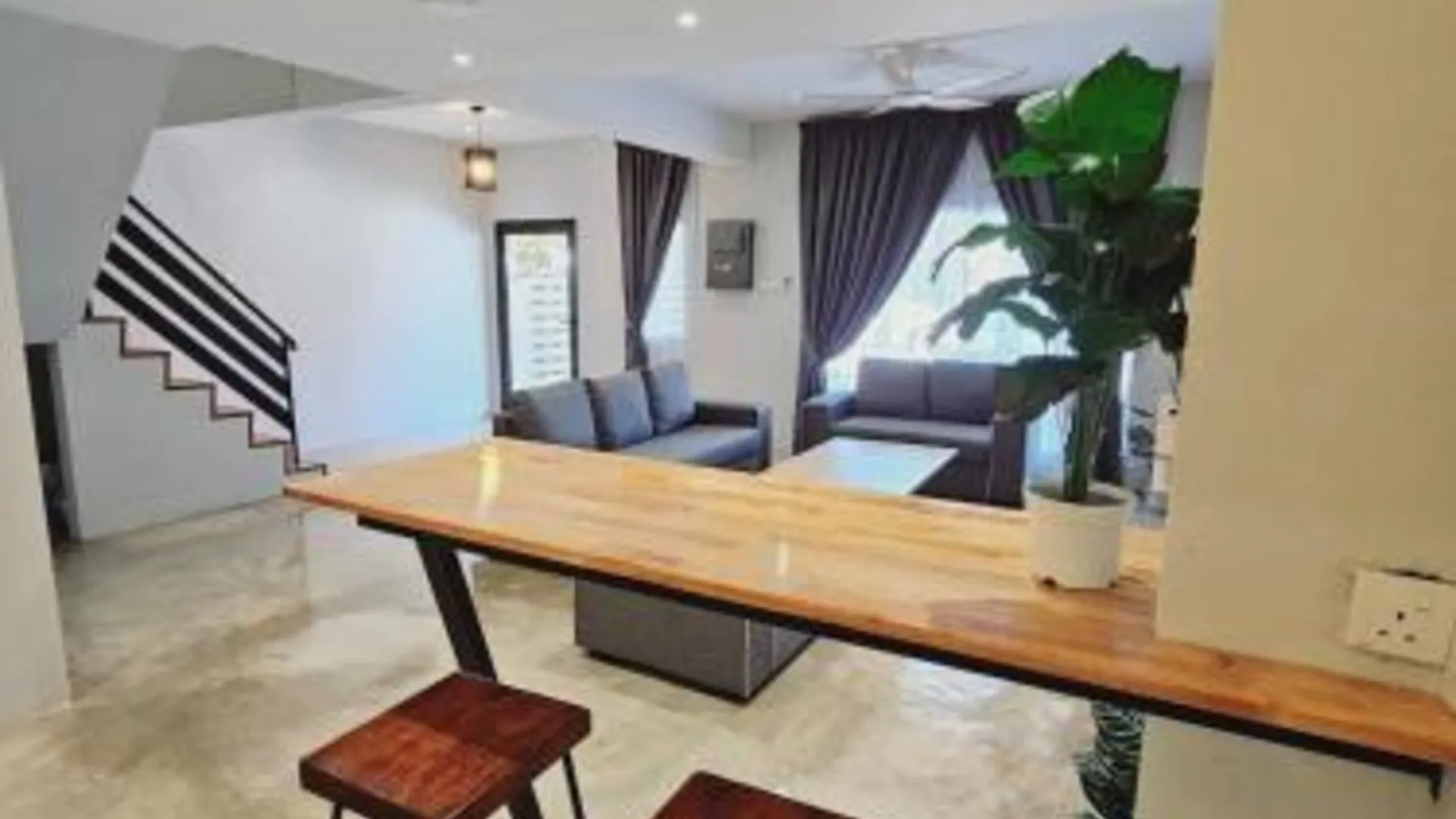 쿠안탄 레이크 치니의 프라이빗 하우스 (m², 침실 4개, 프라이빗 욕실 4개) 2성급 게스트하우스 부대시설