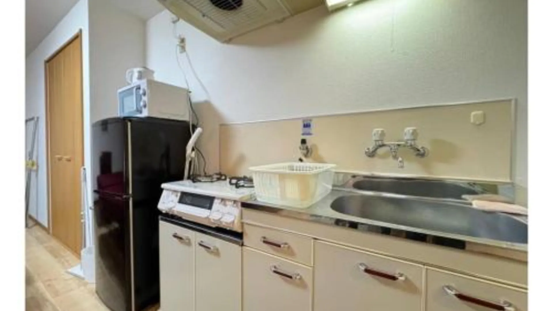 오사카 マルチステイ大阪天保山 3성급 게스트하우스 수영장