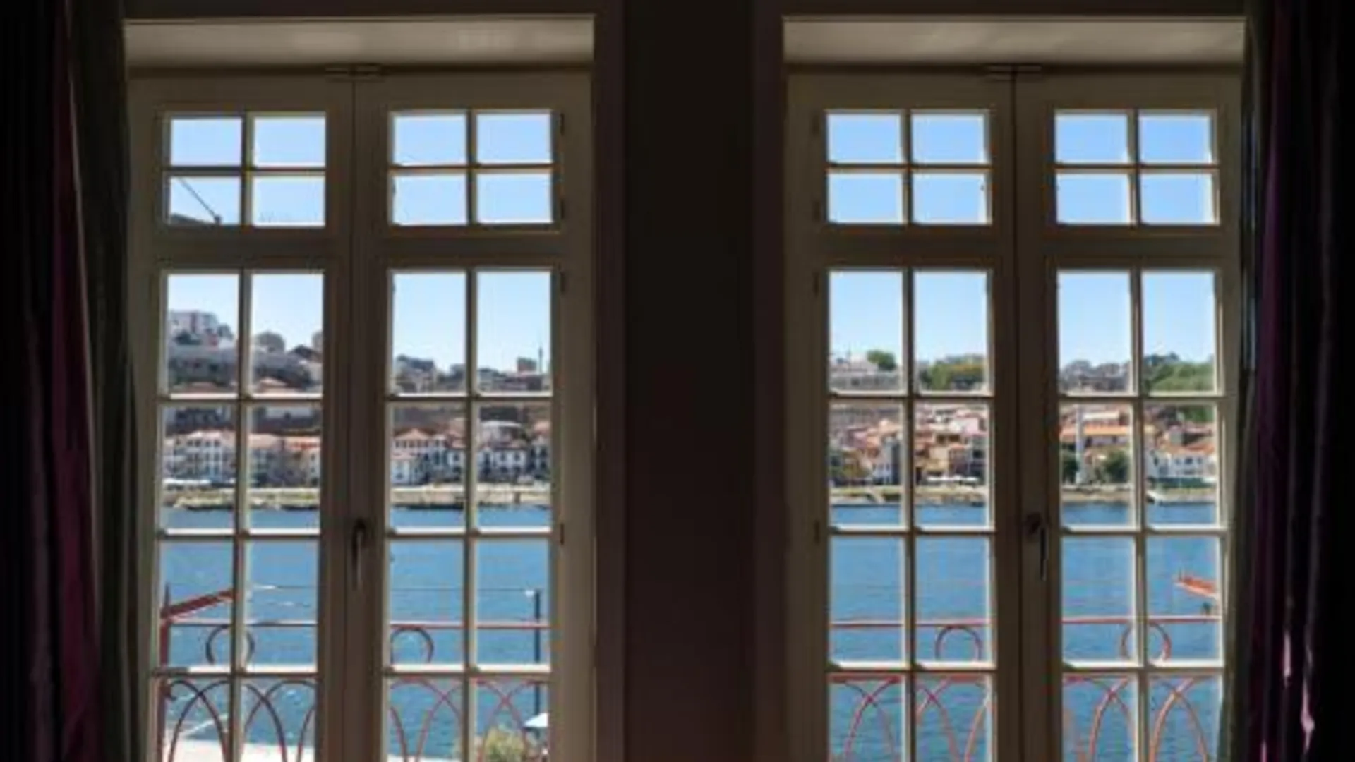 포르투 Guest House Douro 4성급 호텔 로비