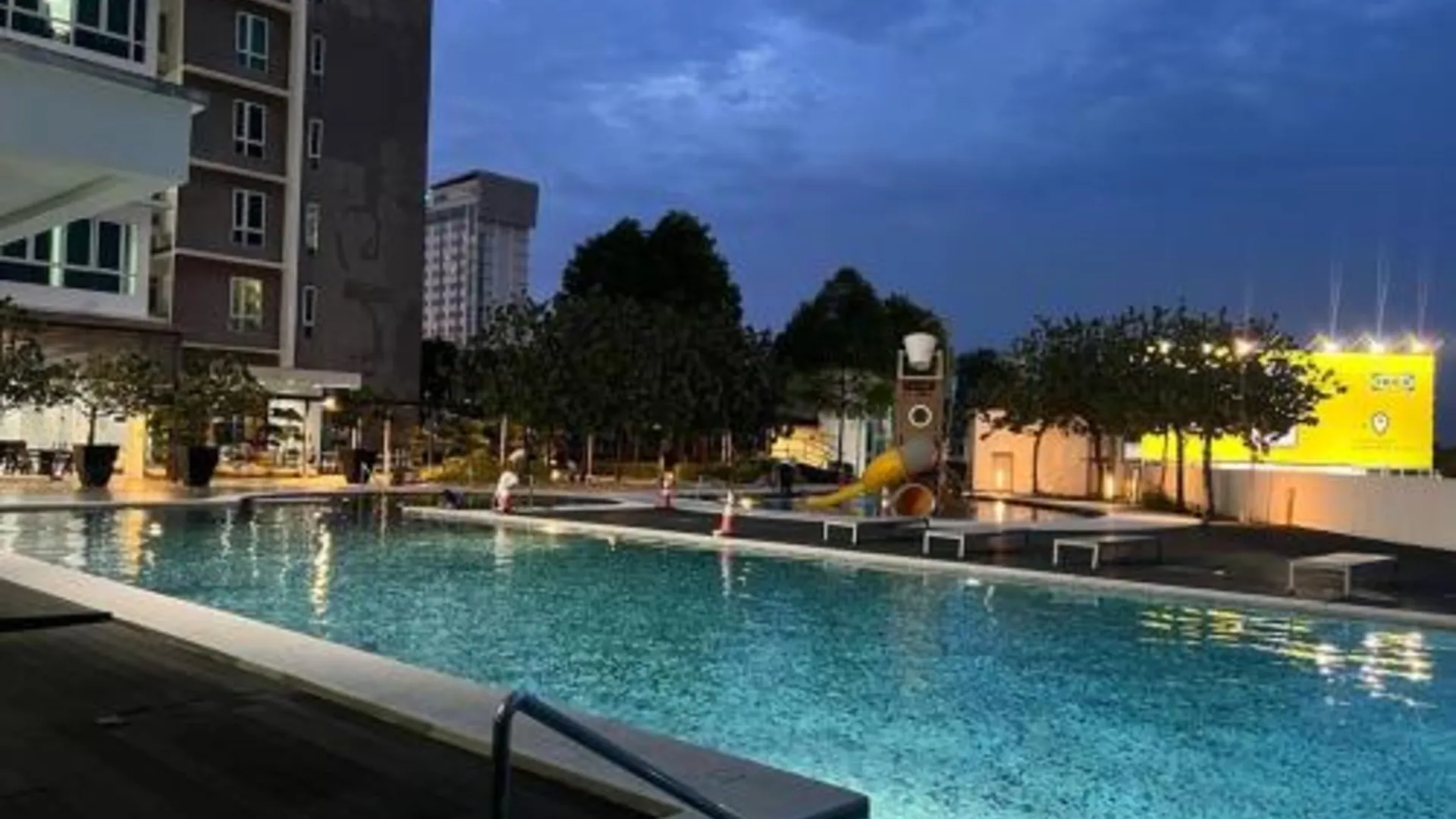 이포 타만 반다라야의 아파트먼트 (1080m², 침실 2개, 프라이빗 욕실 2개) 4성급 게스트하우스 로비