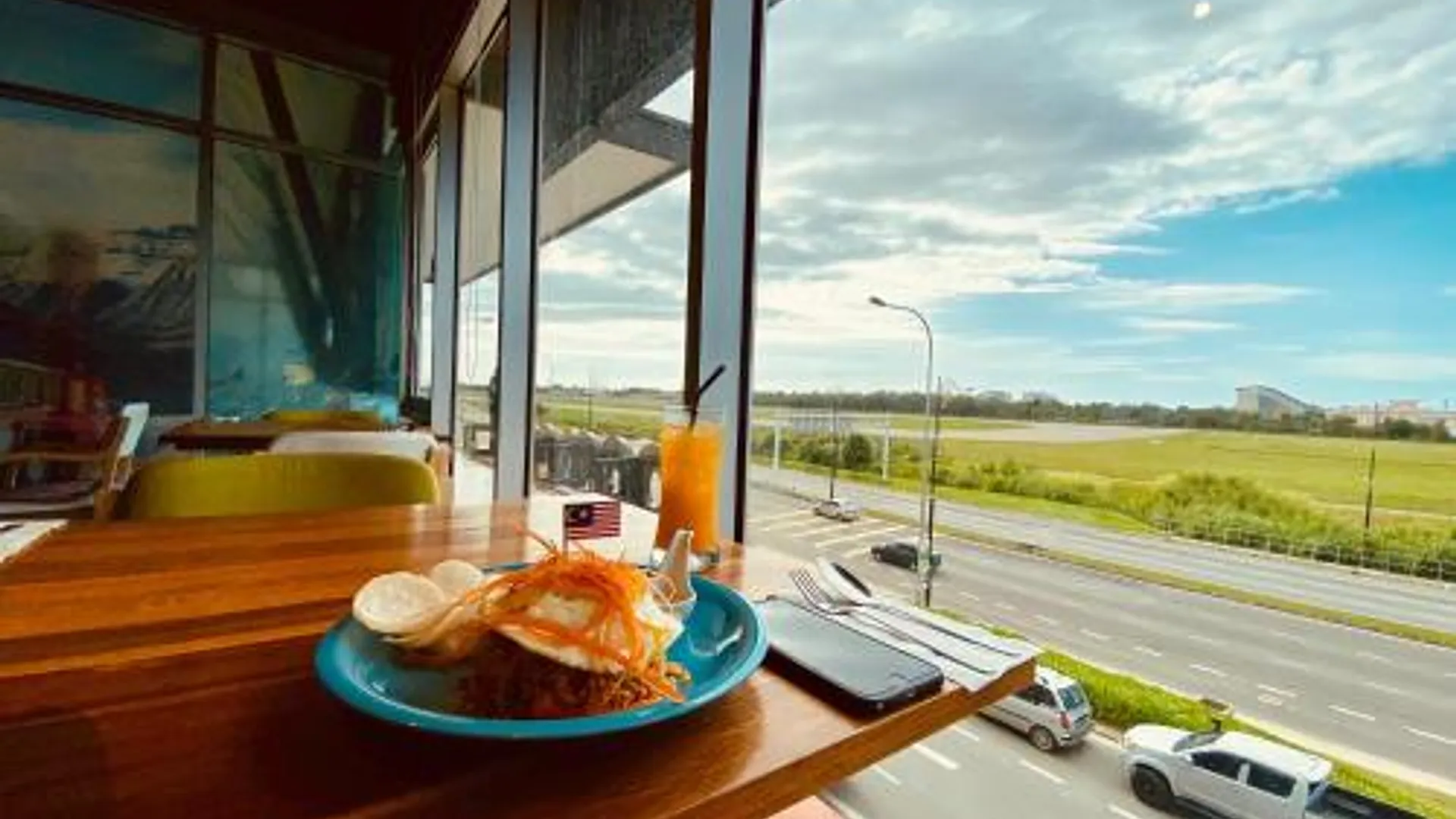 코타키나발루 홈스위트 홈 @ 에어로팟 소보 KK 4성급 호텔 레스토랑