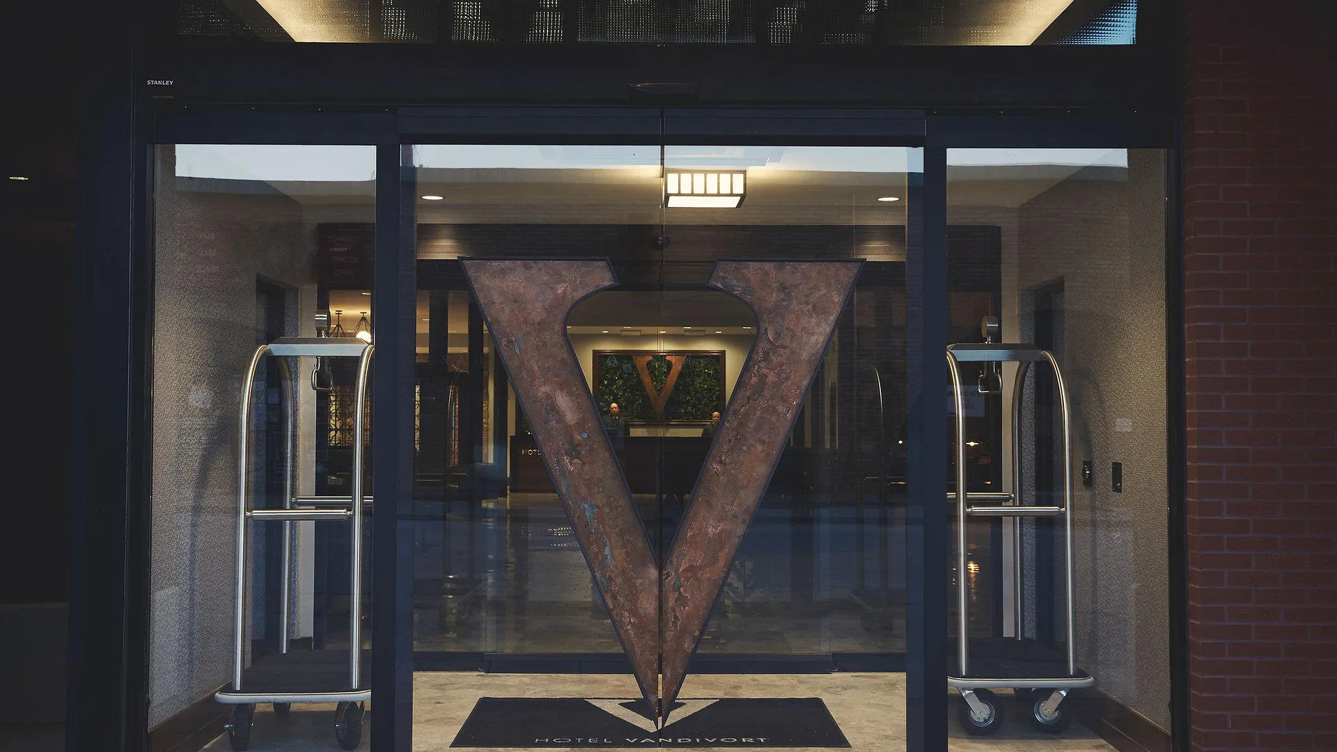 스프링필드 (MO) Hotel Vandivort 4성급 호텔 레스토랑