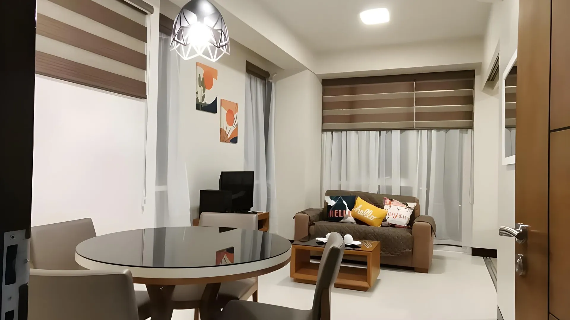 세부 막탄 뉴타운 스페이셔스 콘도 위드 풀 에어포트 근처 5성급 싱글룸 스위트룸