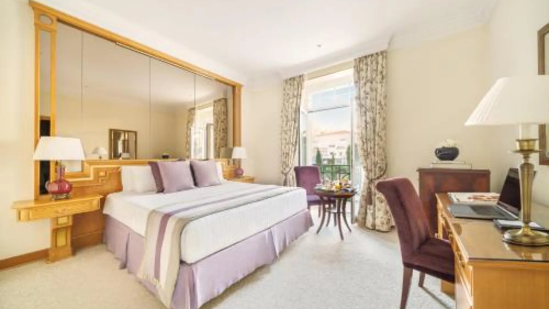 카스카이스 팔라시오 에스토릴 골프 앤 웰니스 5성급 호텔 스위트룸