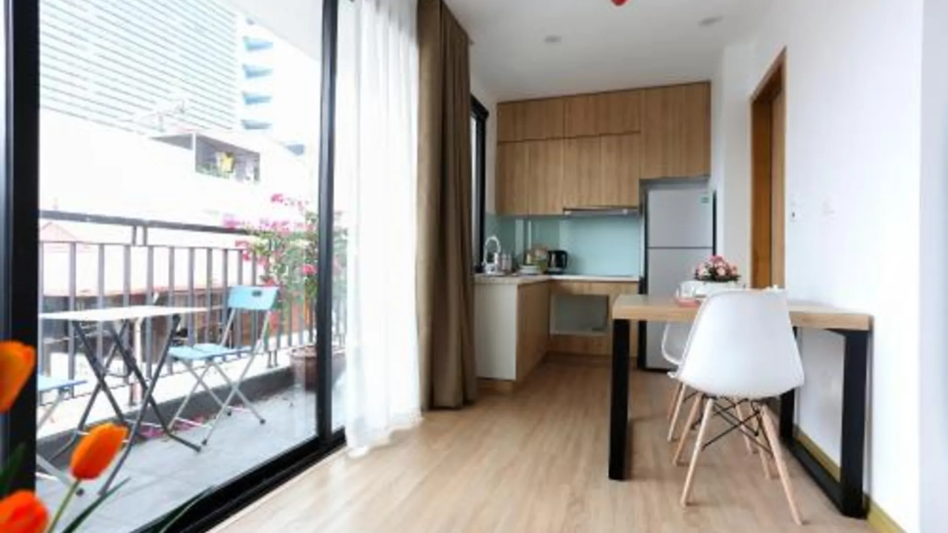 하노이 콰이어트 황꿕비엣 호텔 앤 아파트먼트 3성급 게스트하우스 로비