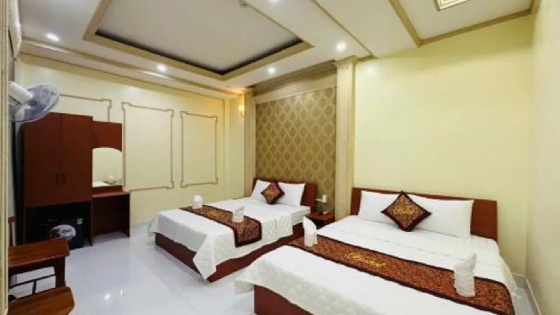 호치민 Khách Sạn Minh Thịnh 호텔 외관