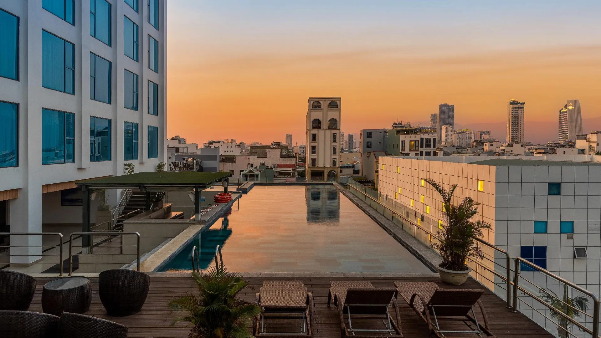 다낭 로얄 로터스 호텔 다낭 4성급 호텔 로비