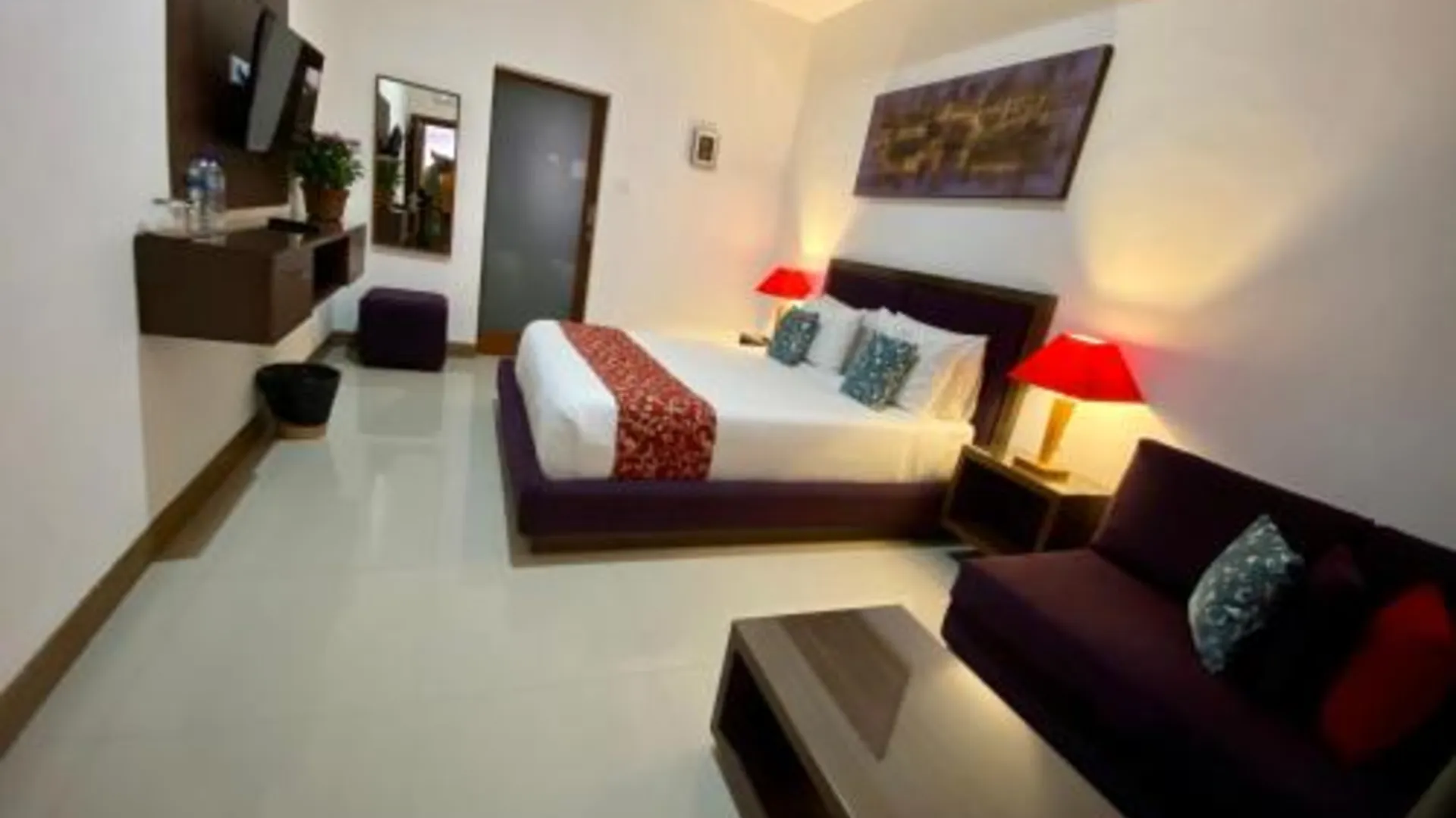 발리 Dikubu Belong 4성급 게스트하우스 스위트룸