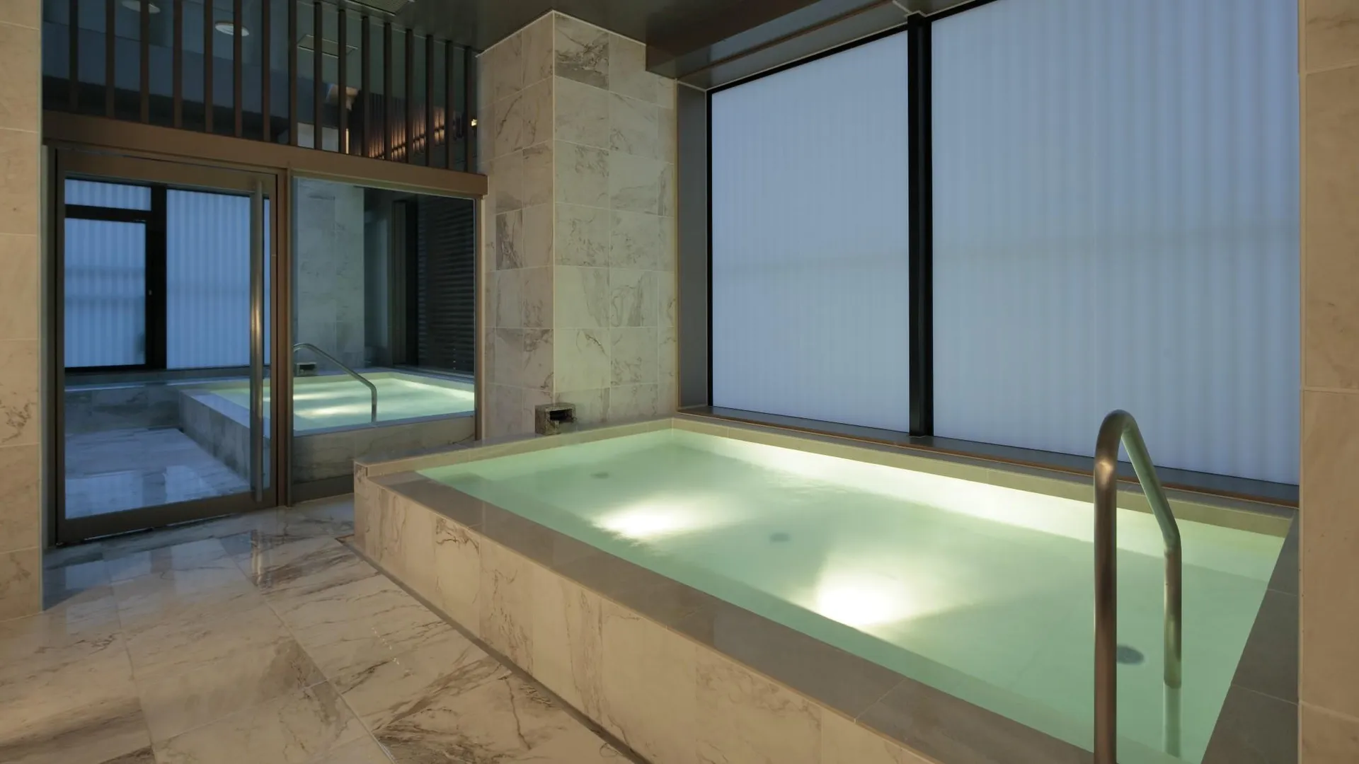 교토 칸데오 호텔 교토 가라스마 롯카쿠 4성급 호텔 수영장