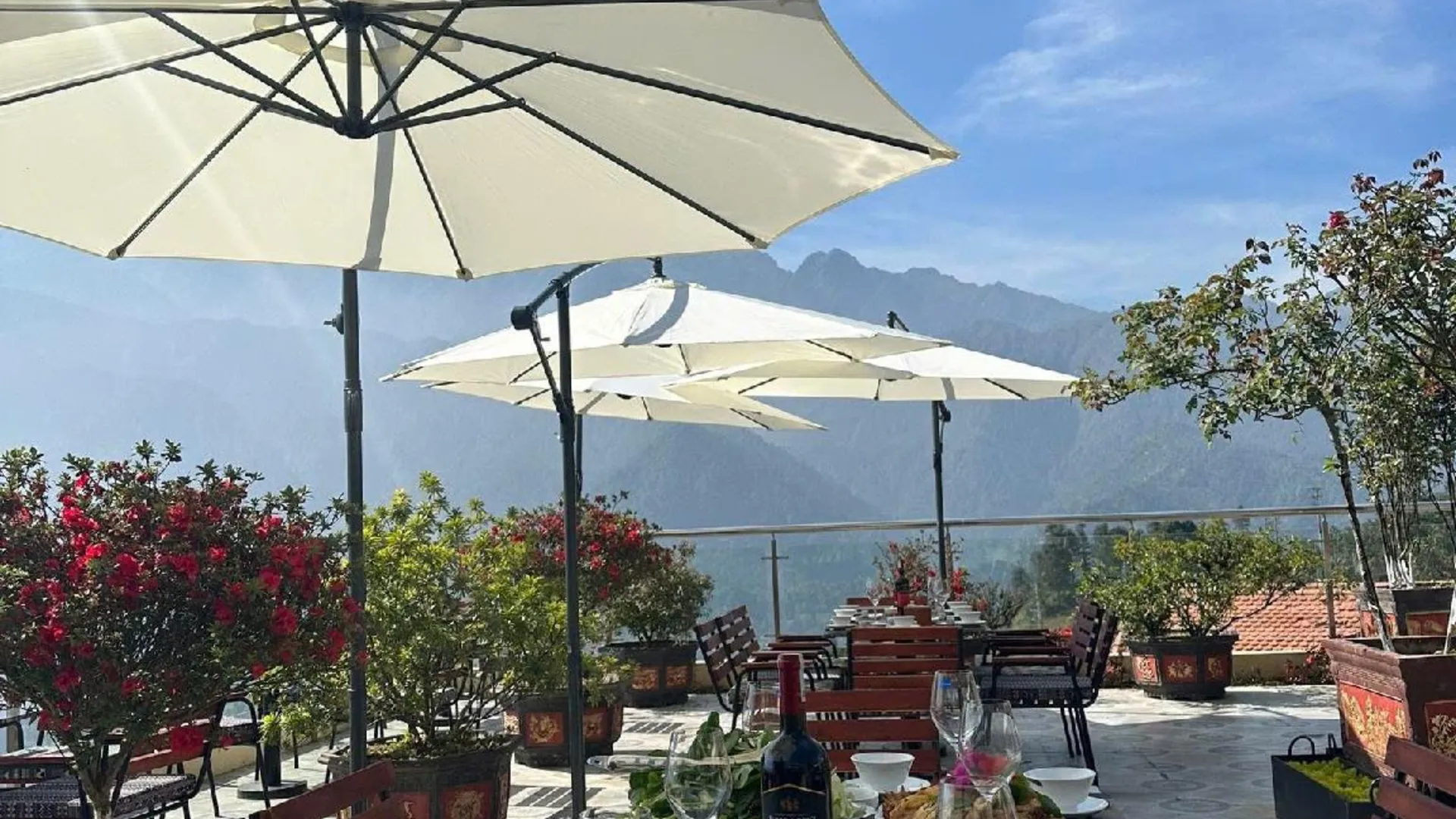 사파 조빌 호텔 사파 4성급 호텔 전망