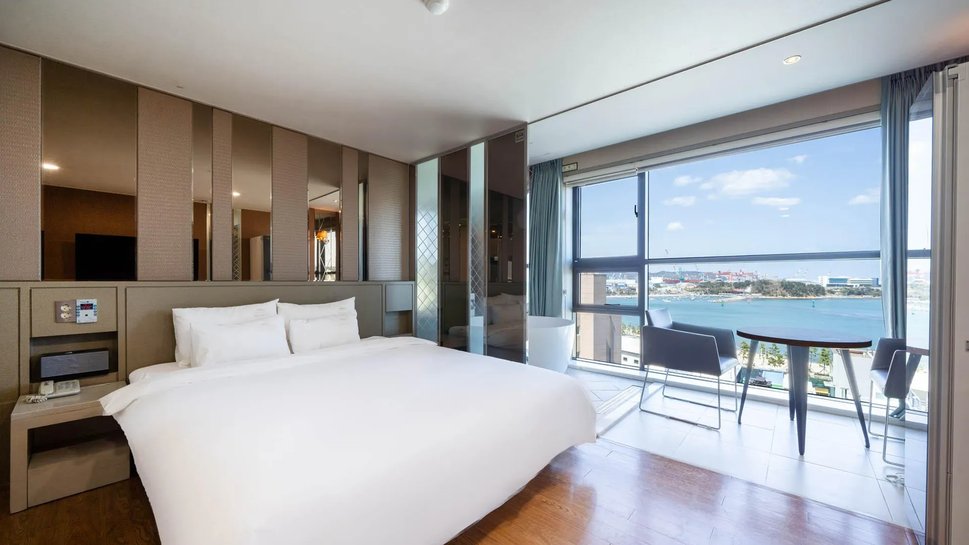 울산 울산 일산 윈드힐 1성급 호텔 스위트룸