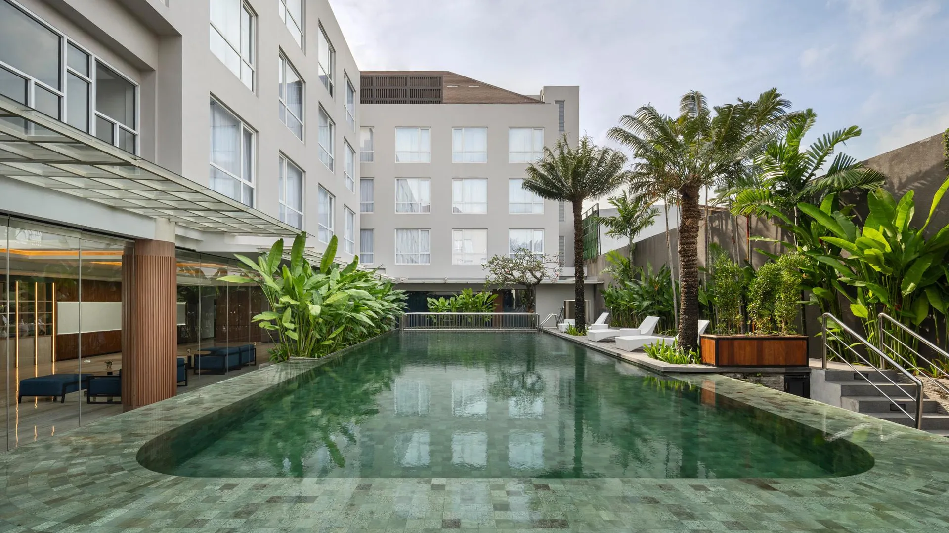 발리 페어필드 바이 메리어트 발리 쿠타 누라라이 3성급 호텔 부대시설