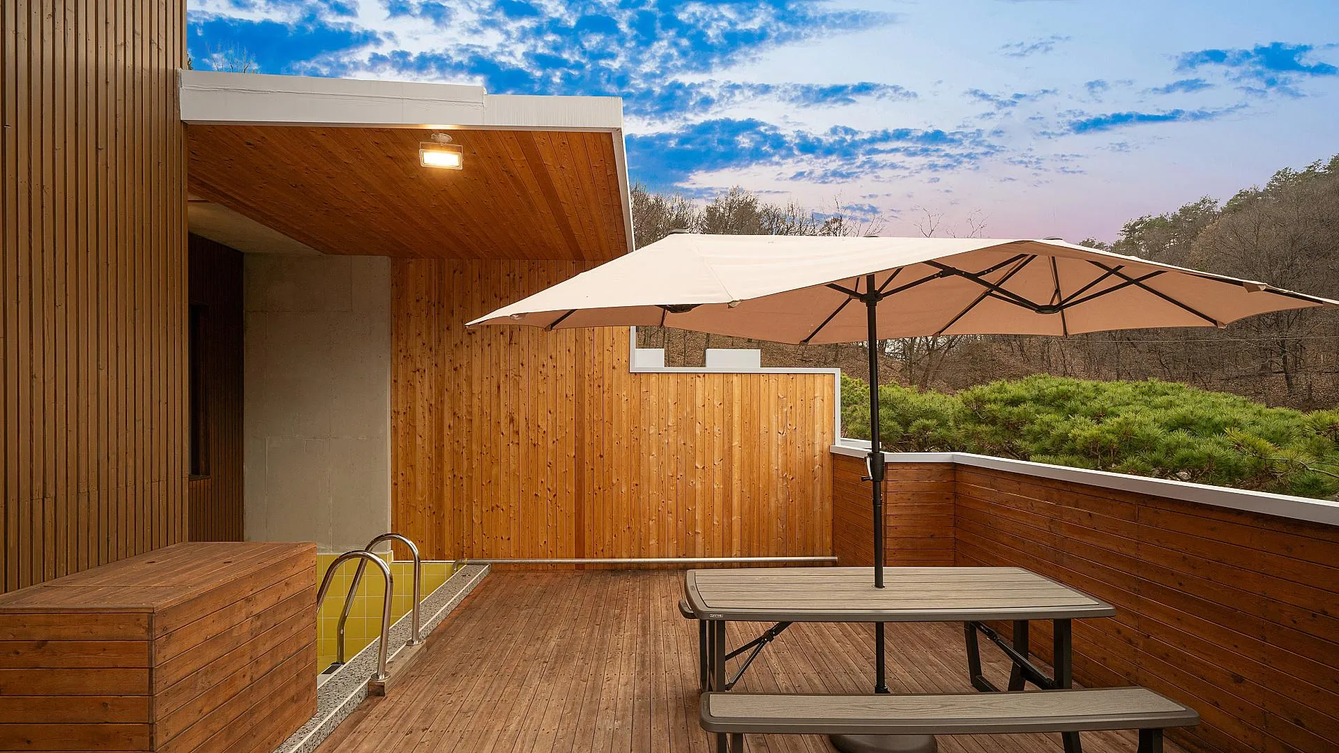 청원 청주 가좌리움 가좌풀펜션 2성급 게스트하우스 수영장