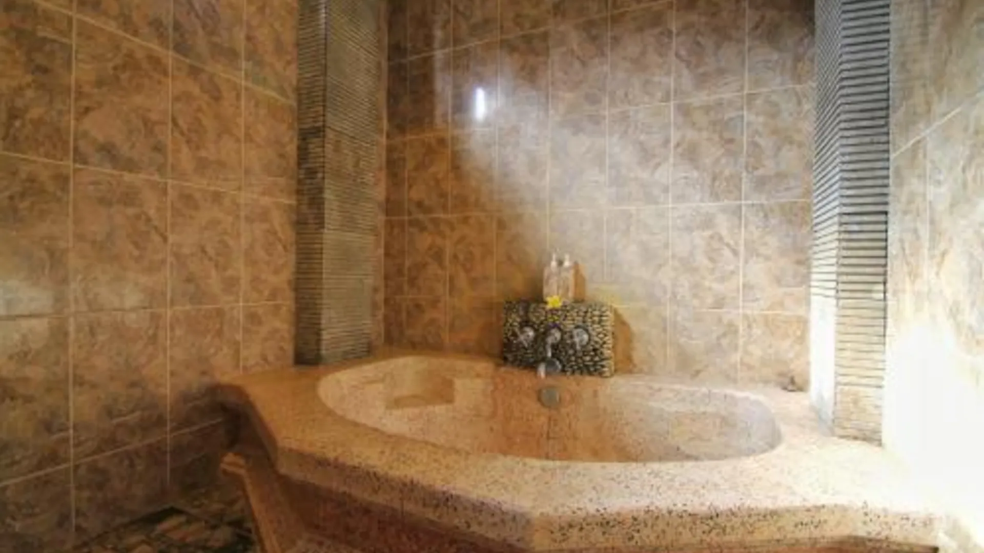 발리 히비스커스 코티지 5성급 게스트하우스 객실