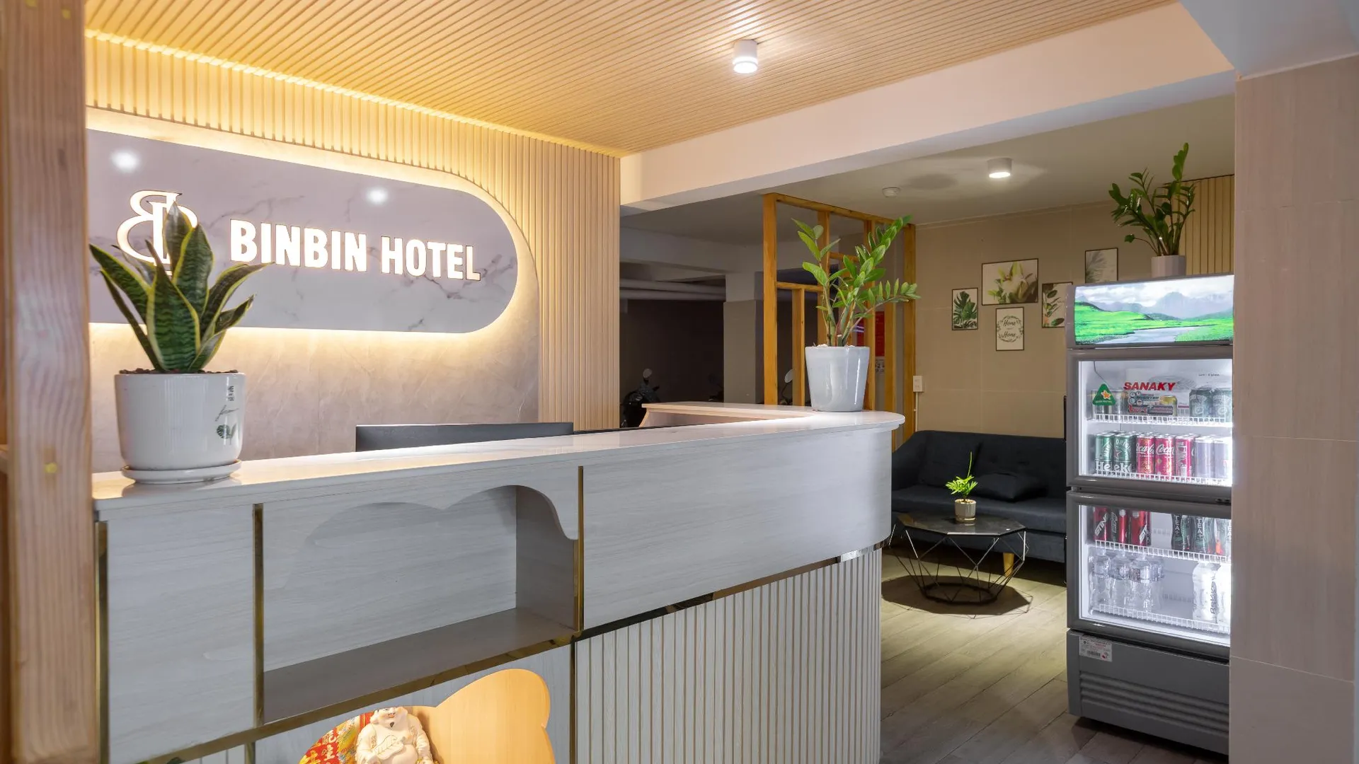 호치민 빈빈 호텔 14 - Vstar 스쿨 D7 근처 2성급 호텔 전망