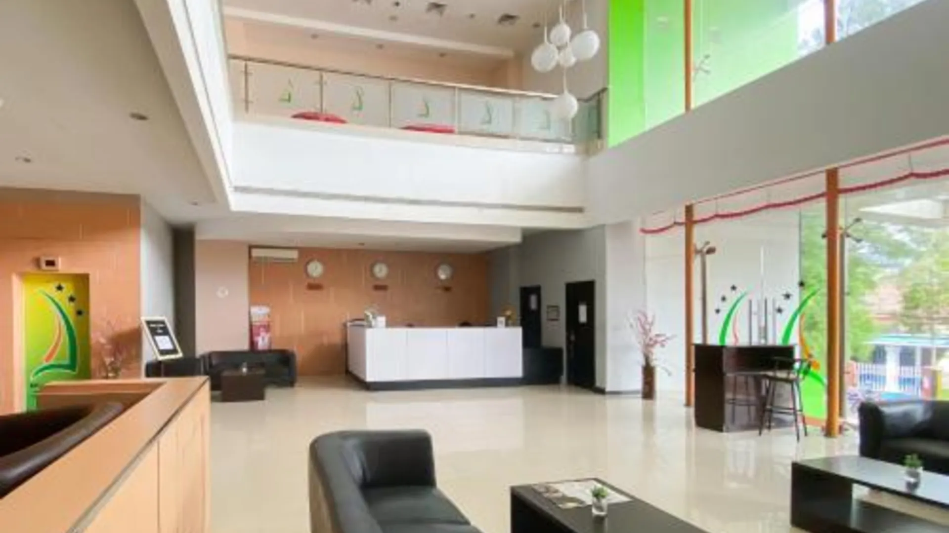 마카사르 Capital O 472 Hotel Asyra 2성급 호텔 로비