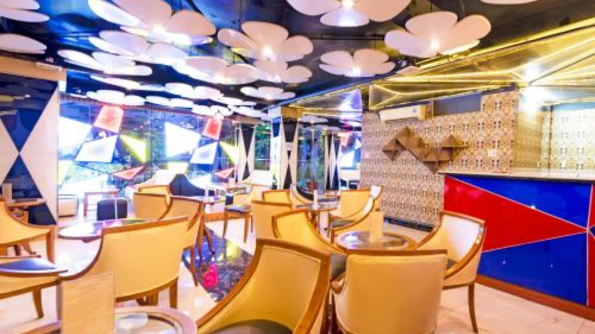 호치민 비너스 호텔 2성급 호텔 외관